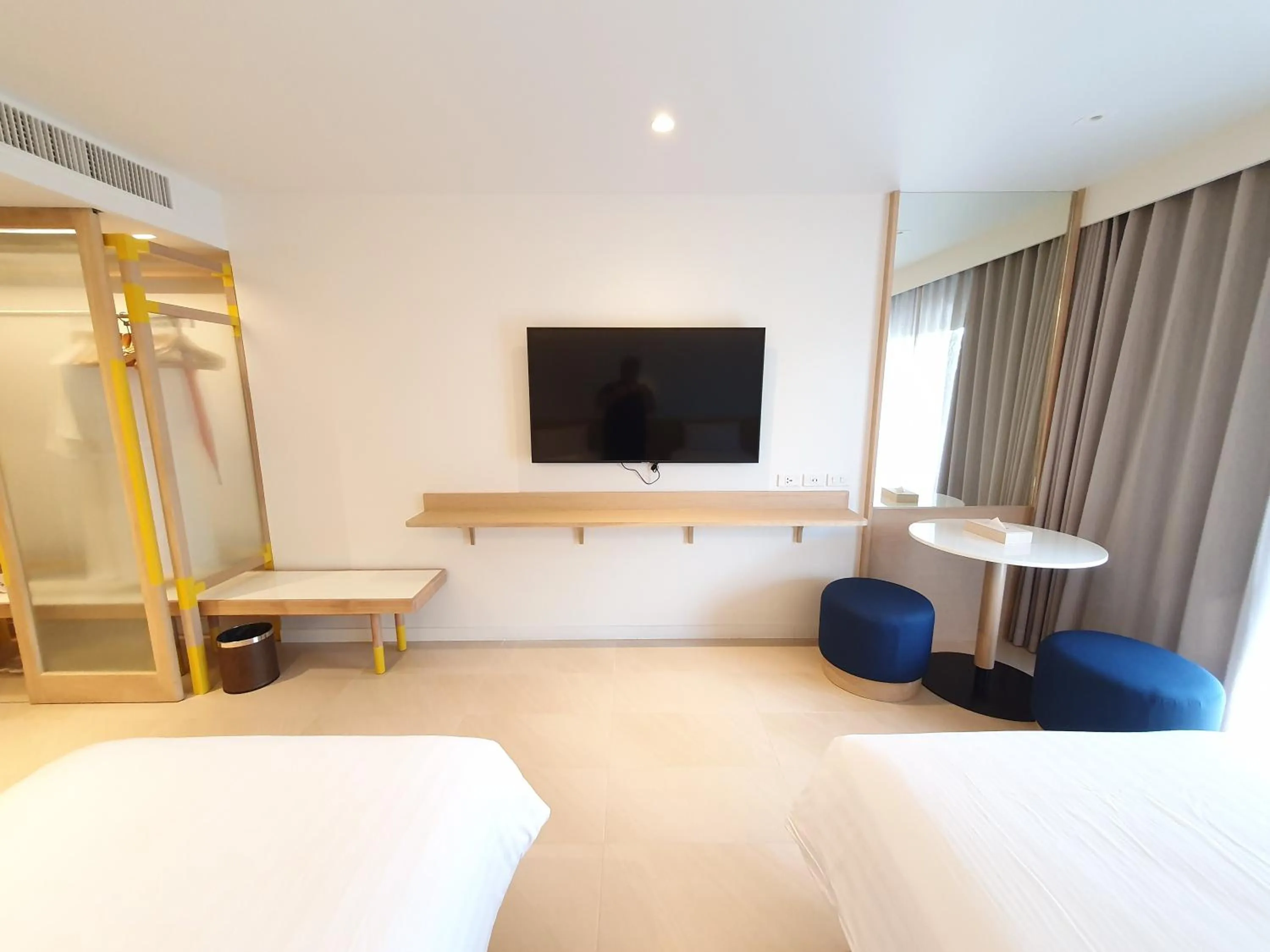 TV and multimedia, Bed in Novotel Rayong Rim Pae Resort
