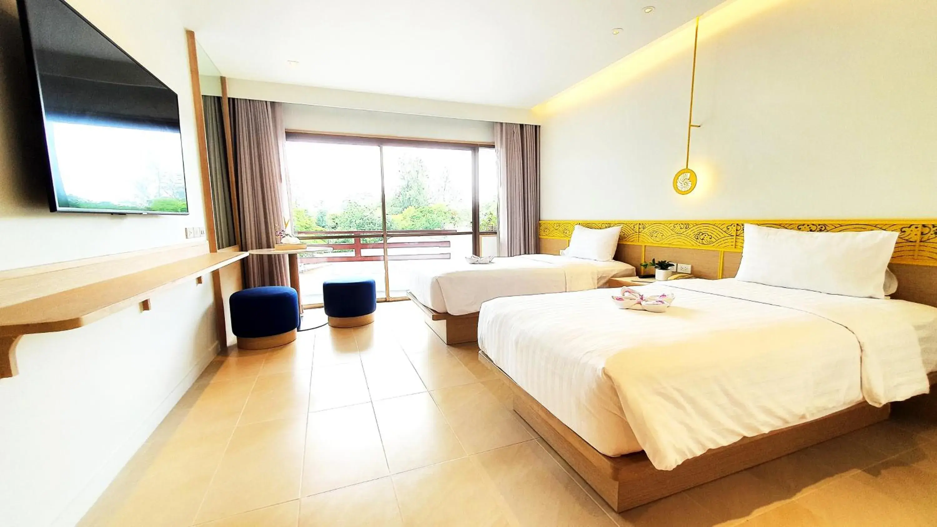 Deluxe Twin Room with Garden View in Novotel Rayong Rim Pae Resort Deluxe Twin Room with Garden View in Novotel Rayong Rim Pae Resort