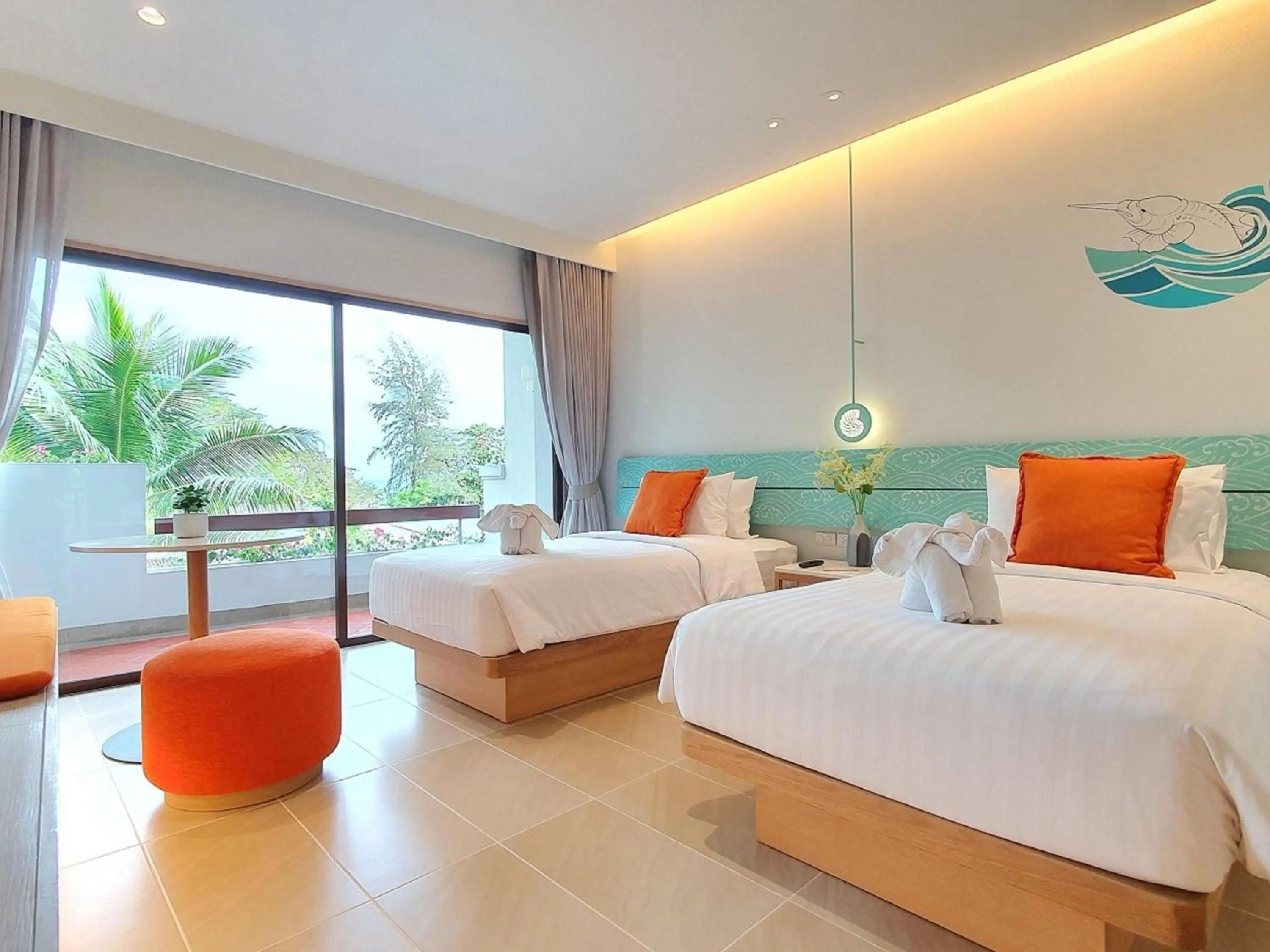 Bedroom, Bed in Novotel Rayong Rim Pae Resort