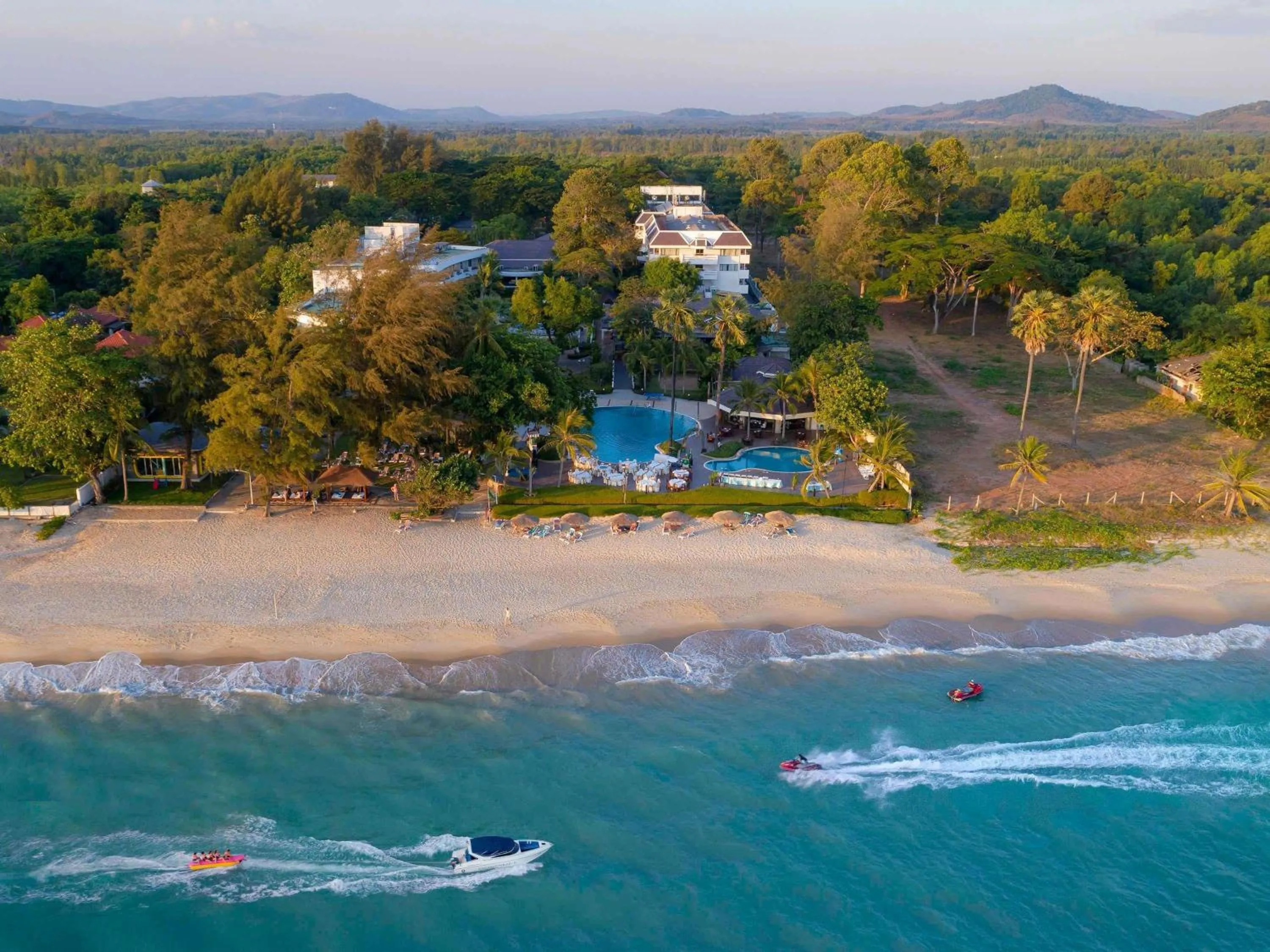 Property building in Novotel Rayong Rim Pae Resort