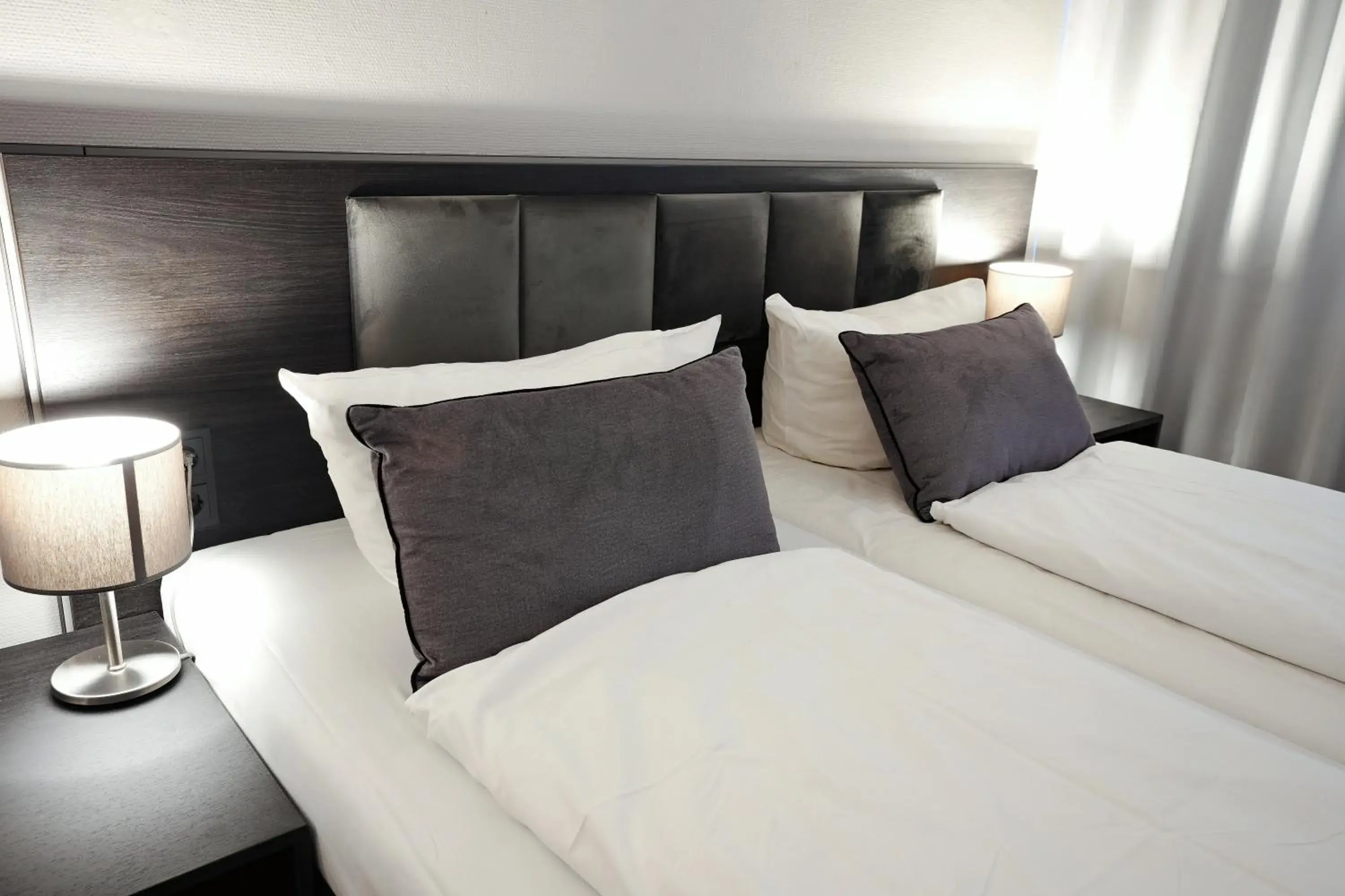 Standard Twin Room in Hotel B99 Standard Twin Room in Hotel B99