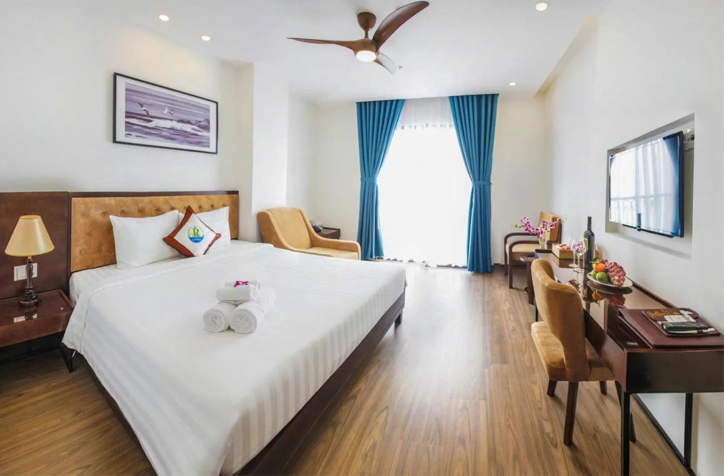 Bed in Ritzy Boutique Hotel Da Nang Beach