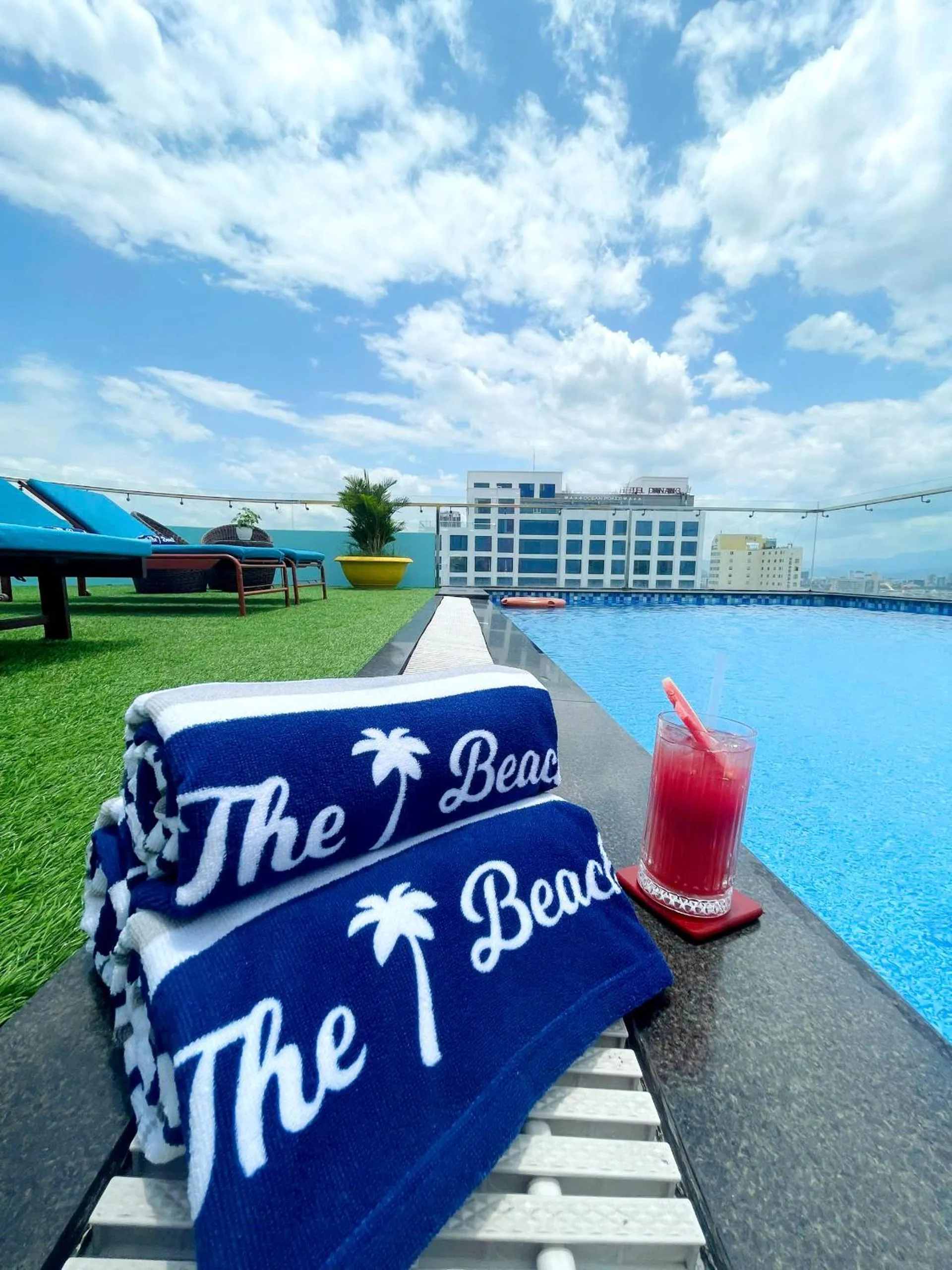 Swimming pool in Ritzy Boutique Hotel Da Nang Beach