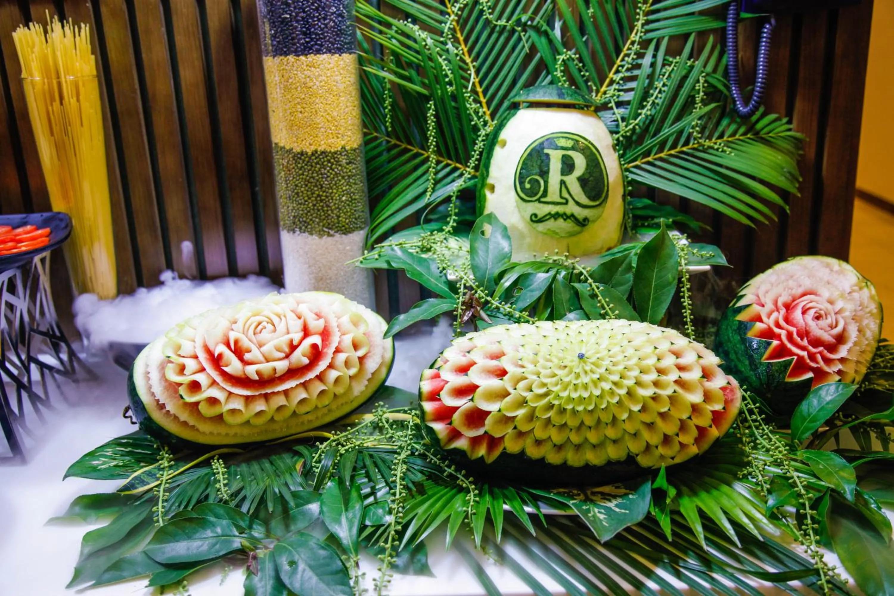 Restaurant/places to eat in Ritzy Boutique Hotel Da Nang Beach