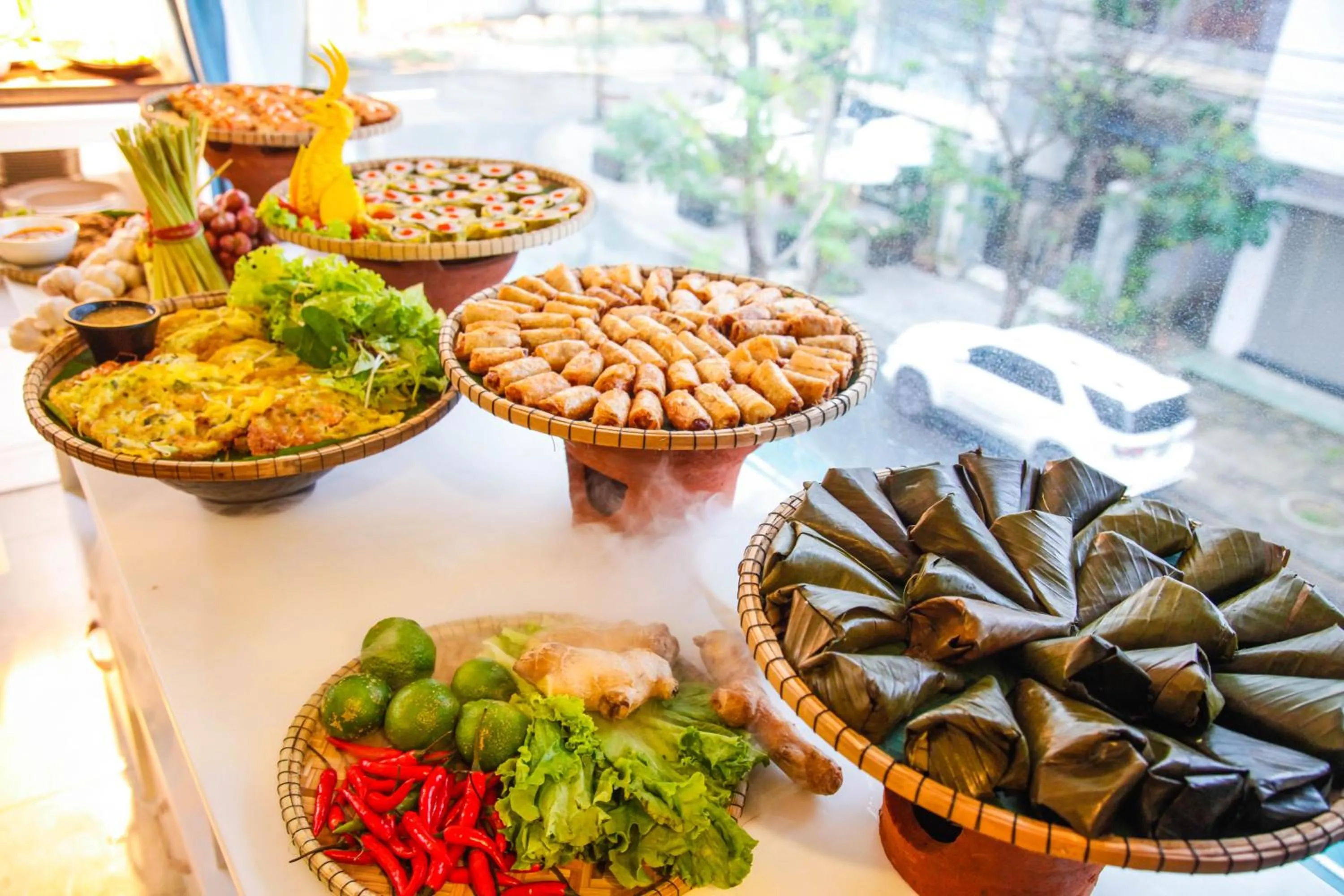 Restaurant/places to eat in Ritzy Boutique Hotel Da Nang Beach