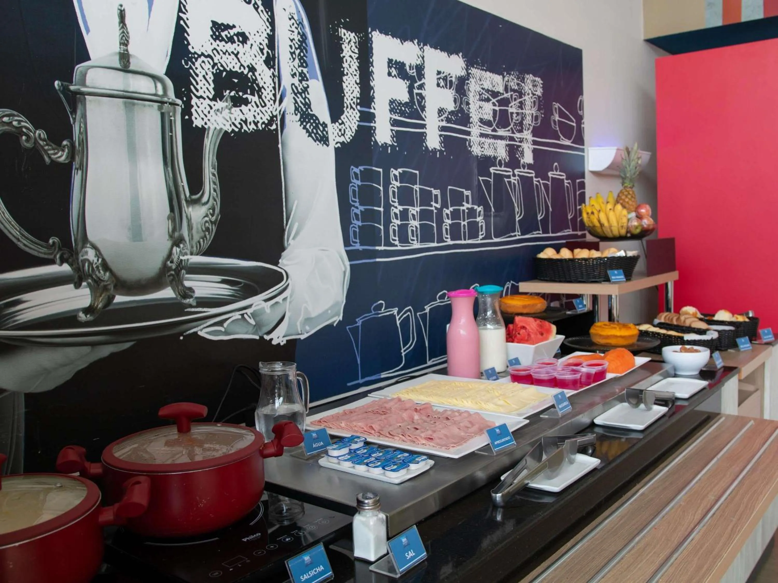 Breakfast in ibis budget Muriae