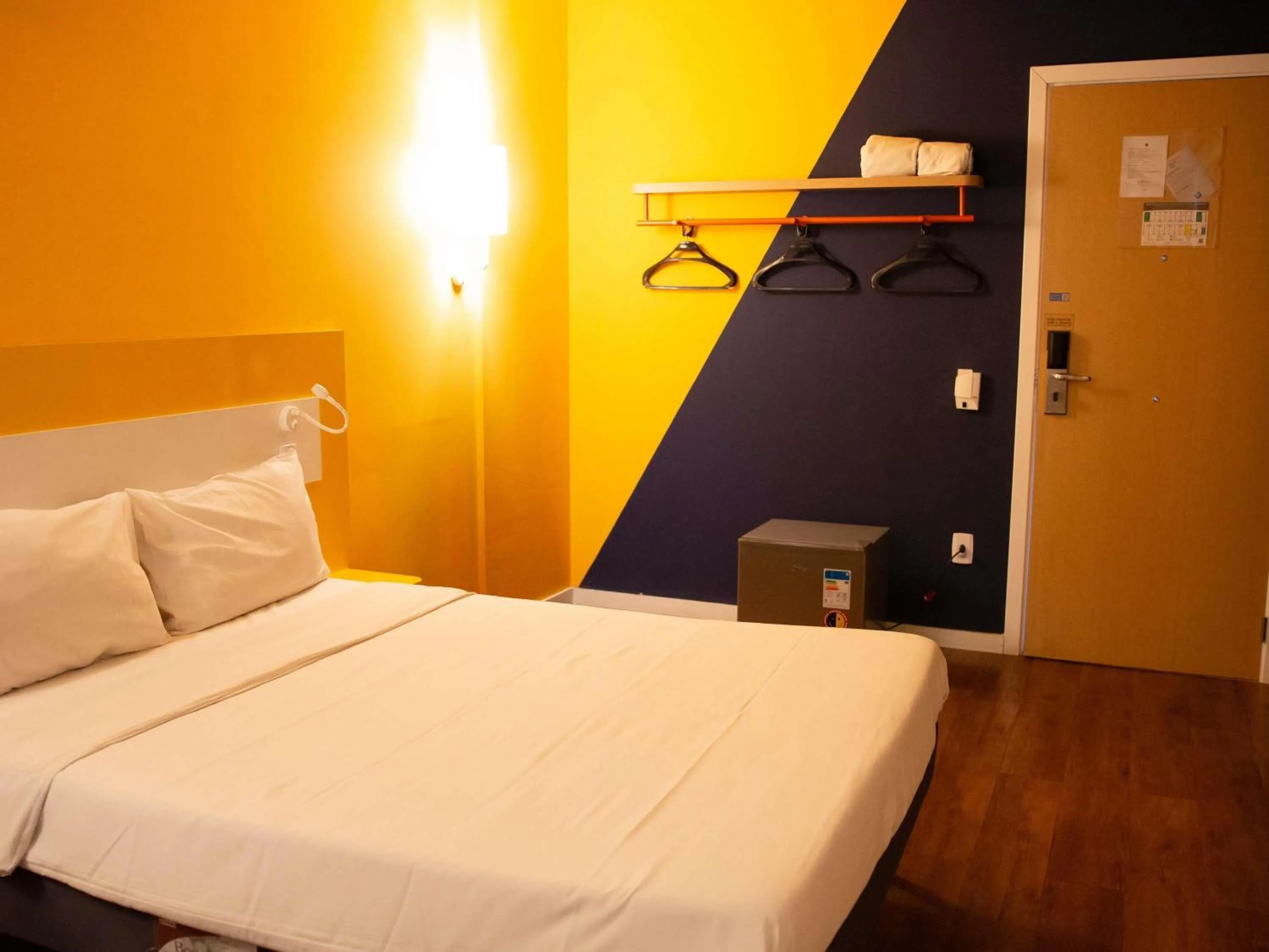 Business facilities, Bed in ibis budget Muriae