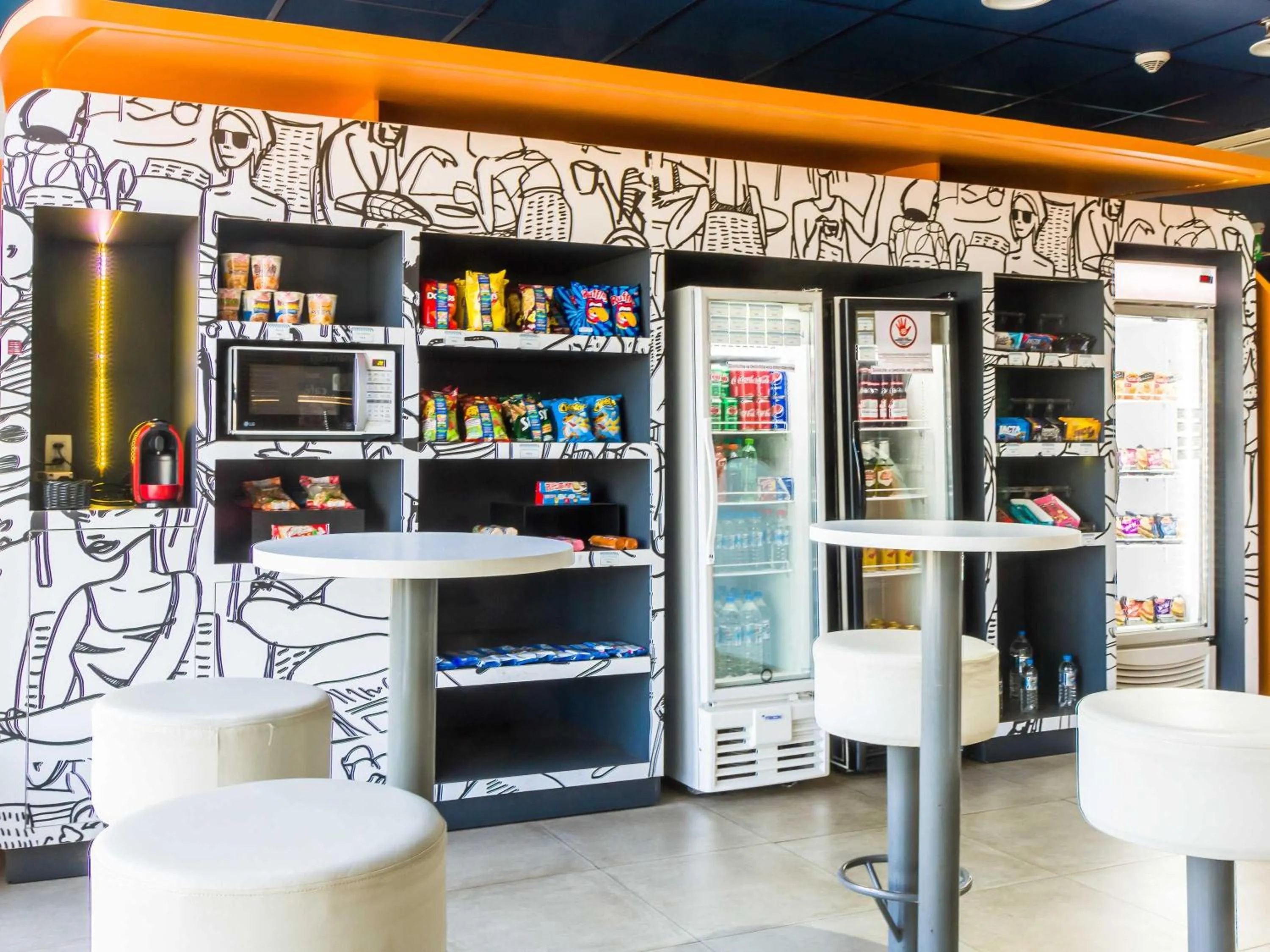 Lounge or bar in ibis budget Sao Jose do Rio Preto