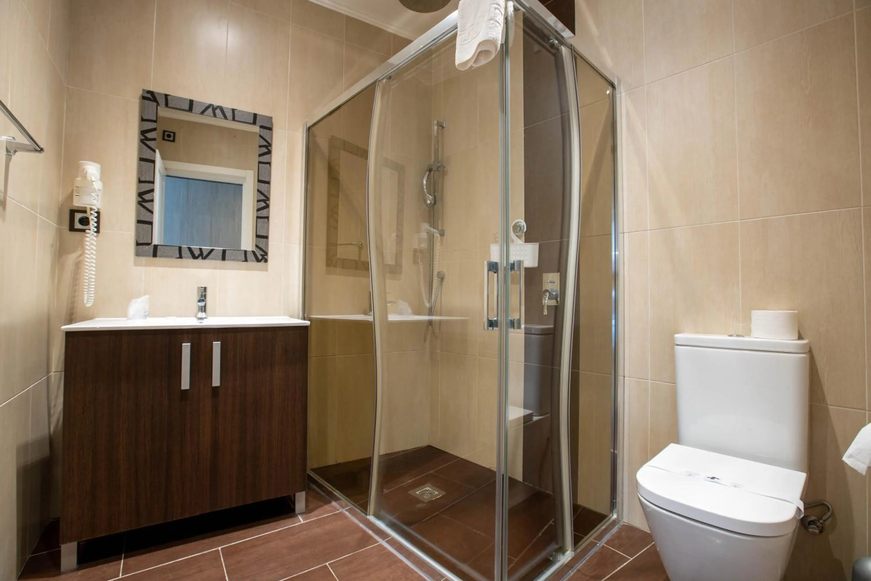 Shower in Hotel Copacabana Tarifa Beach