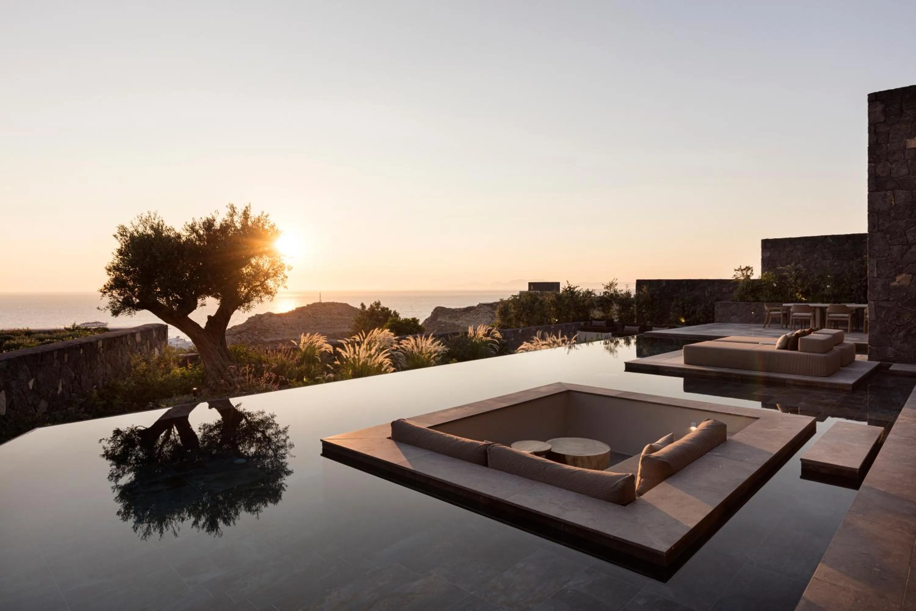 Swimming pool in Canaves Epitome - Small Luxury Hotels of the World