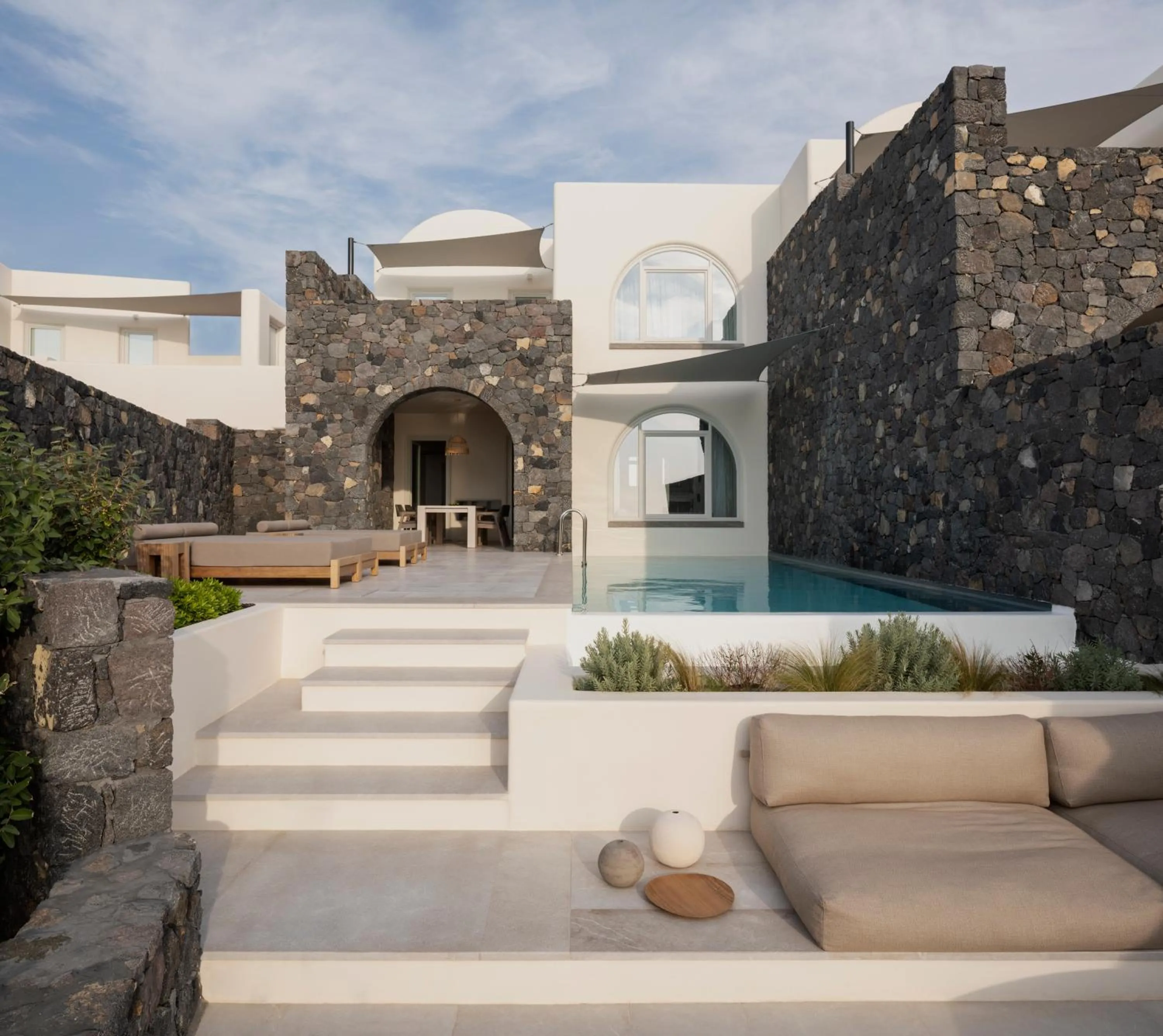 Patio in Canaves Epitome - Small Luxury Hotels of the World