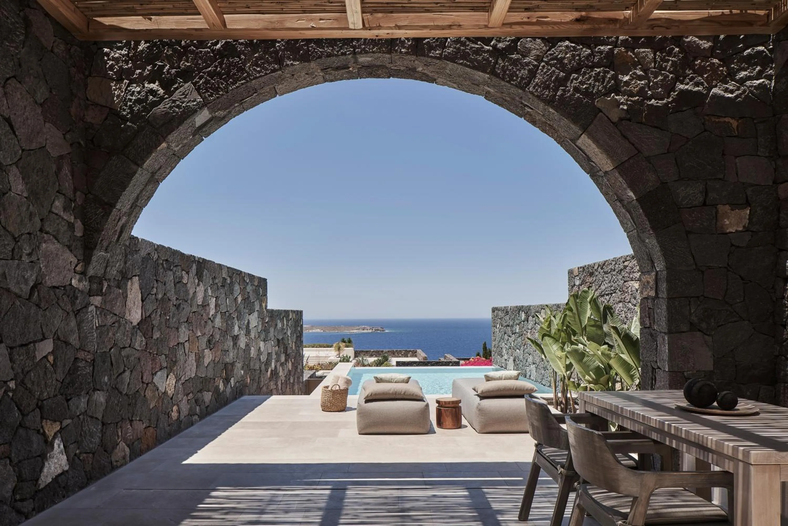 Patio in Canaves Epitome - Small Luxury Hotels of the World