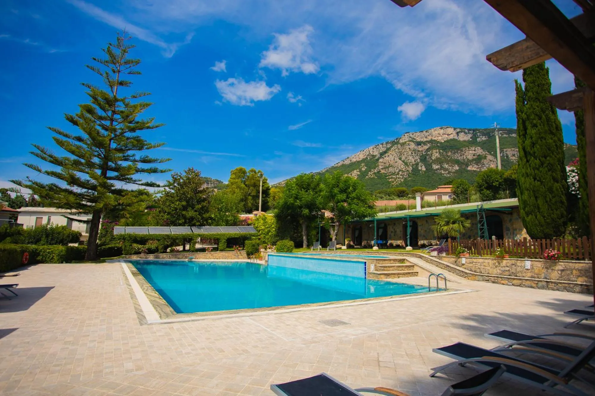 Swimming pool in Residenza Giancesare Family Apartments