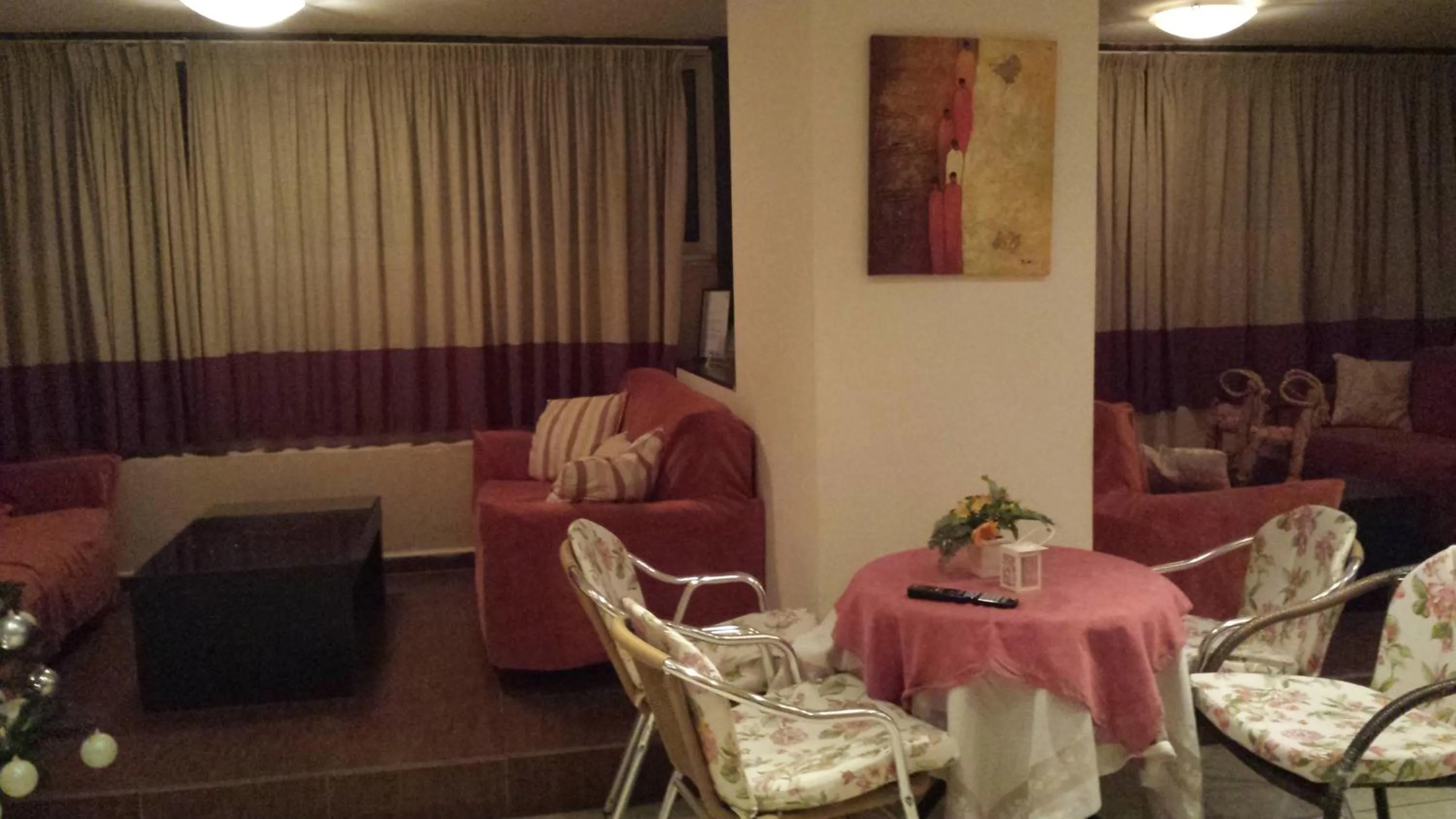 Restaurant/places to eat, Seating Area in Amaryllis Hotel