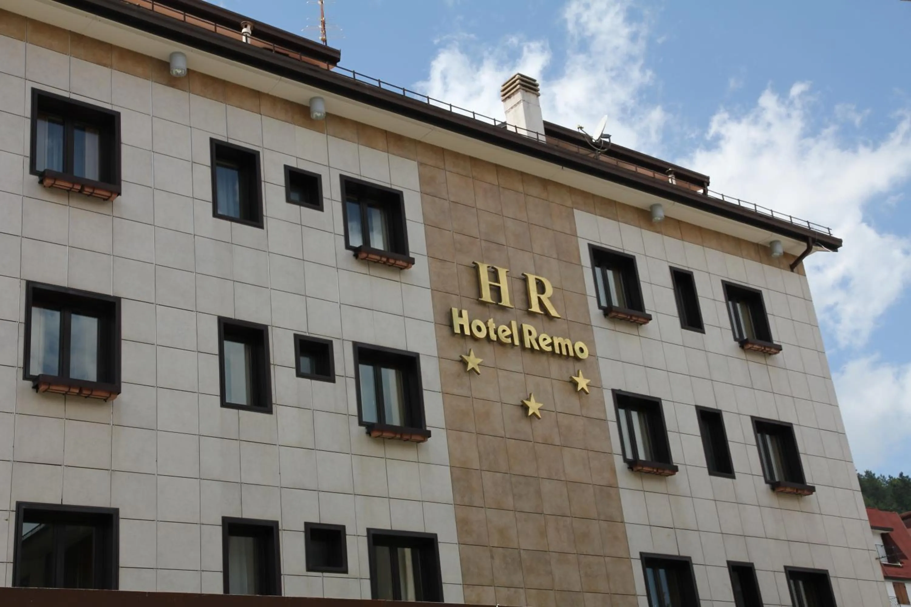 Property building in Hotel Da Remo