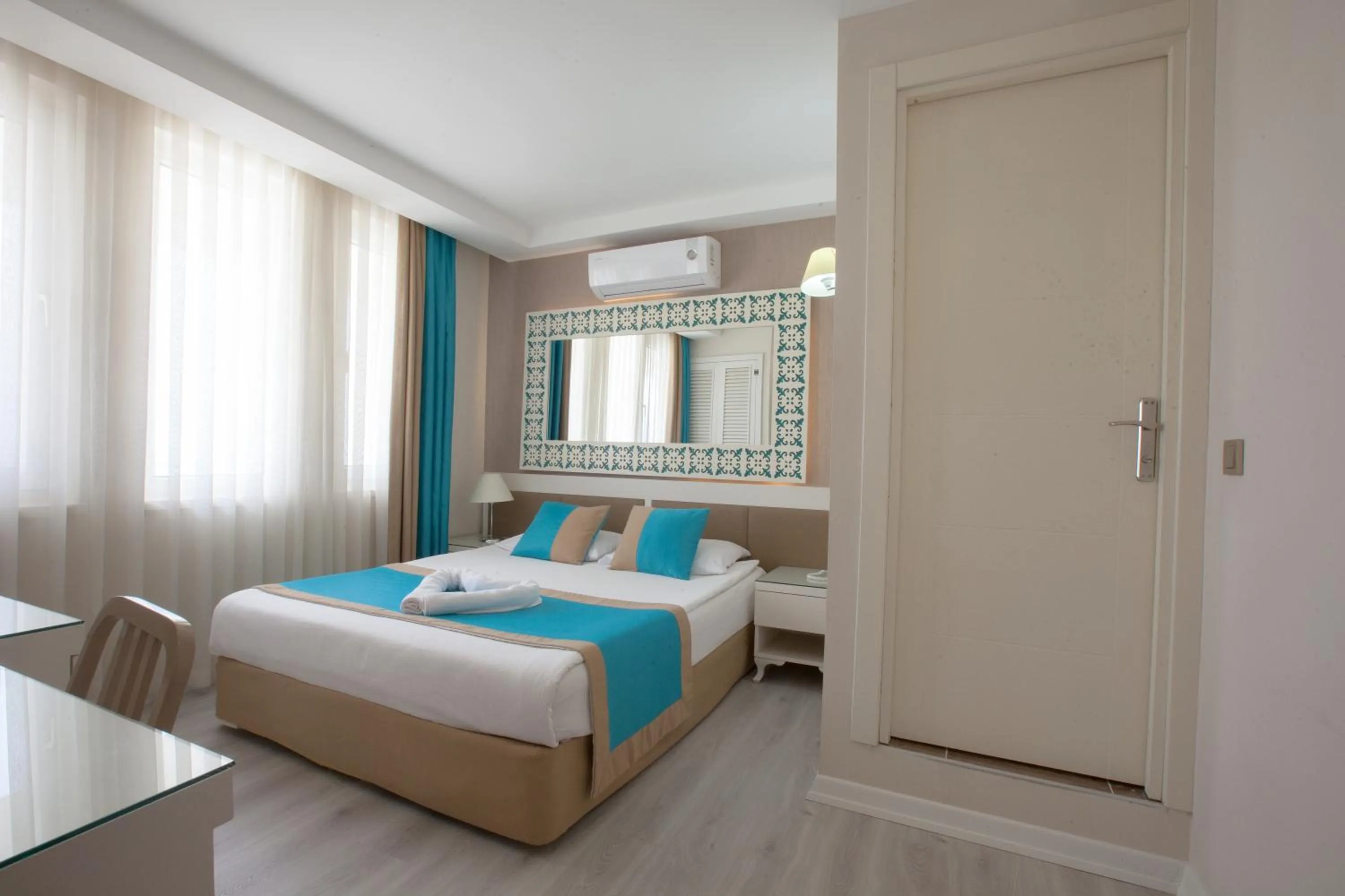 Massage in Nasa Flora Hotel