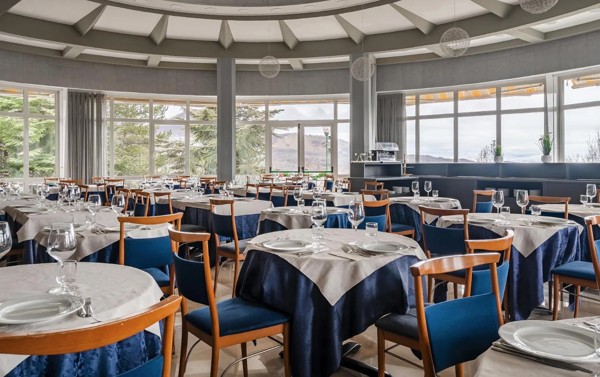 Restaurant/places to eat in Cipriani Park Hotel