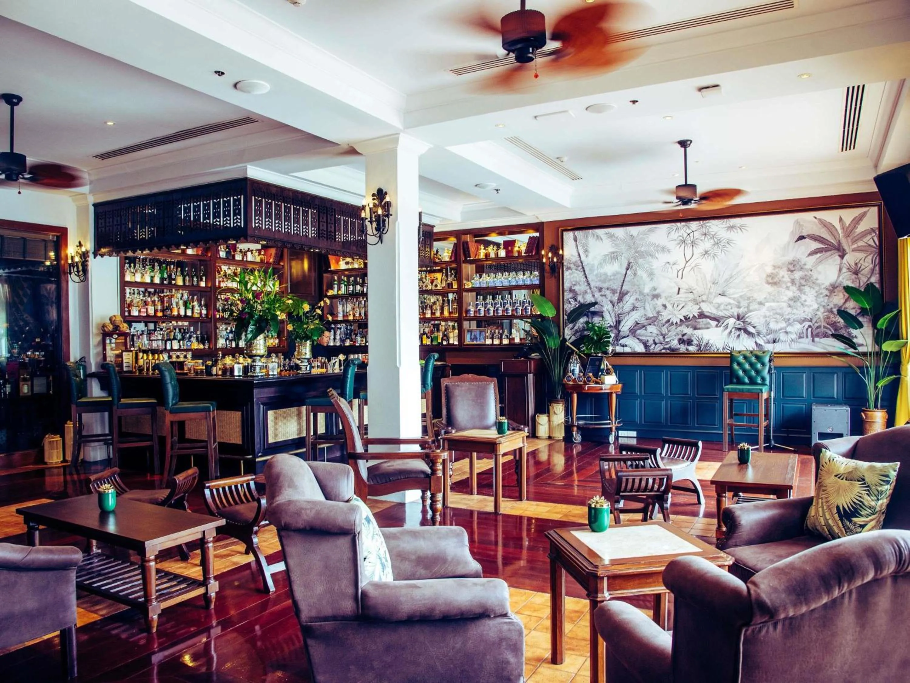 Lounge or bar in Sofitel Krabi Phokeethra Golf and Spa Resort