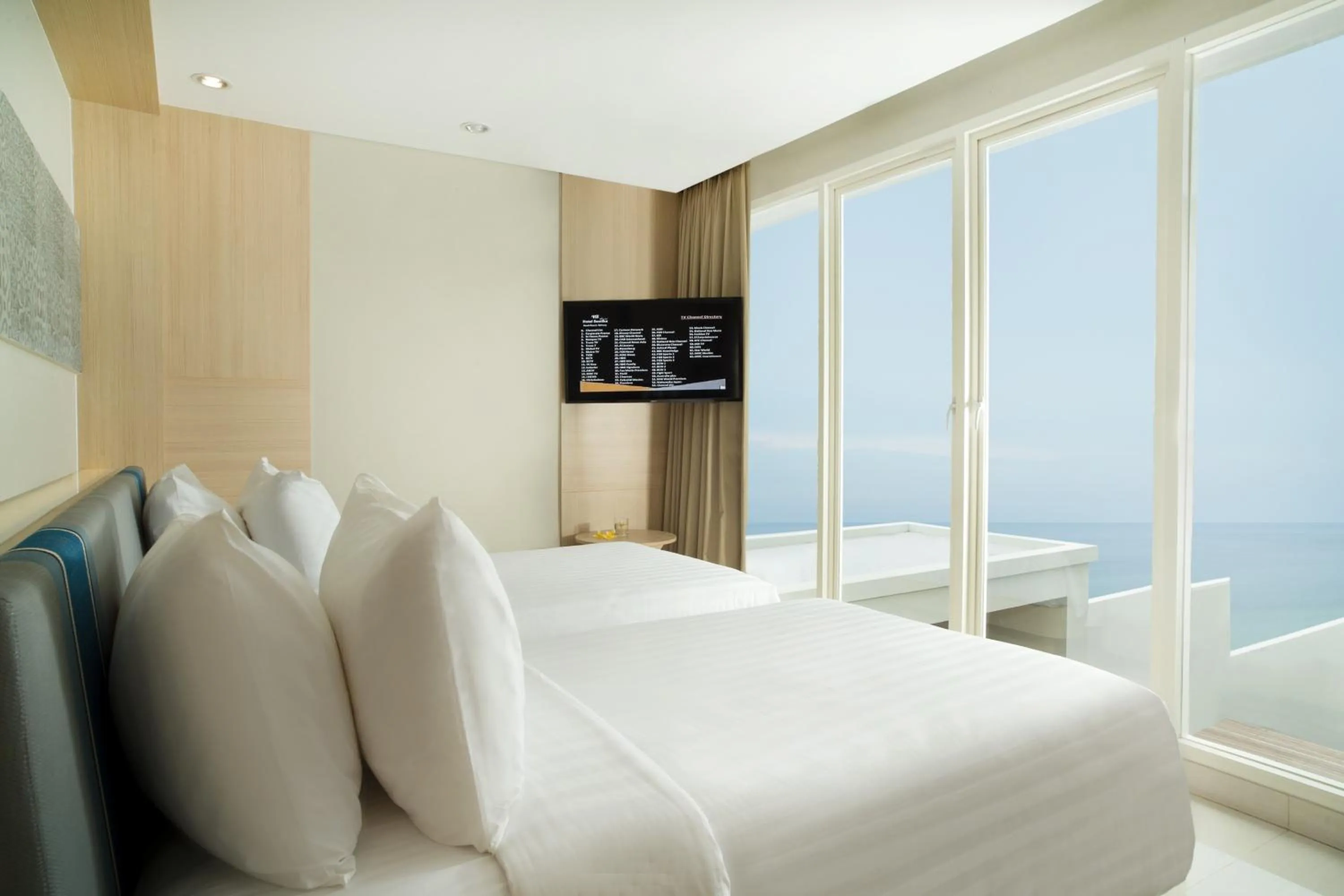 Bed in Hotel Santika Premiere Beach Resort Belitung