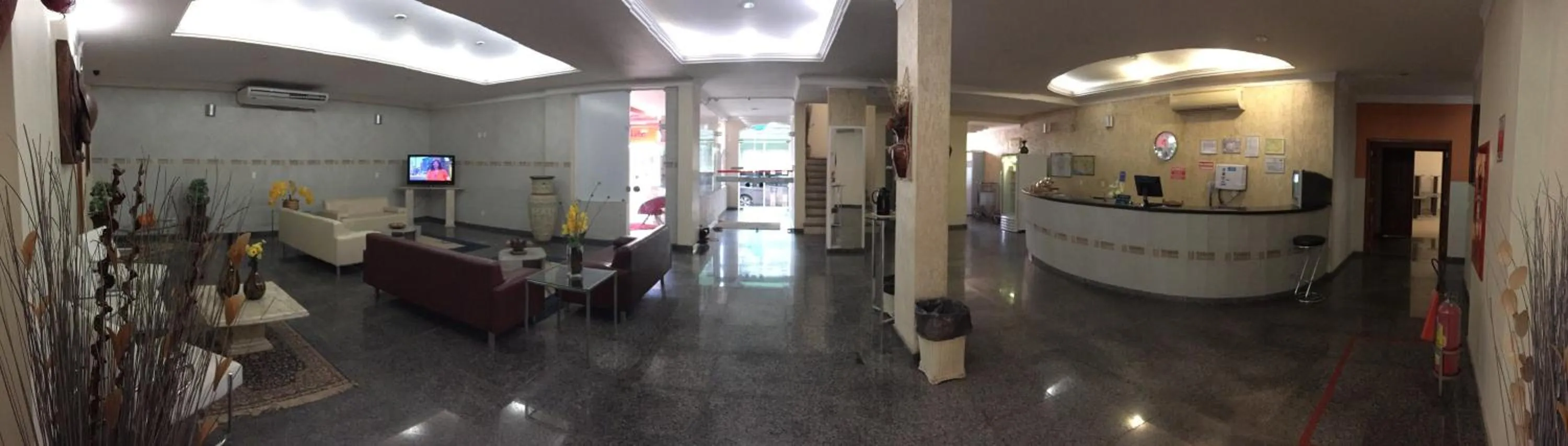 Lobby or reception in Magnus Plaza Hotel