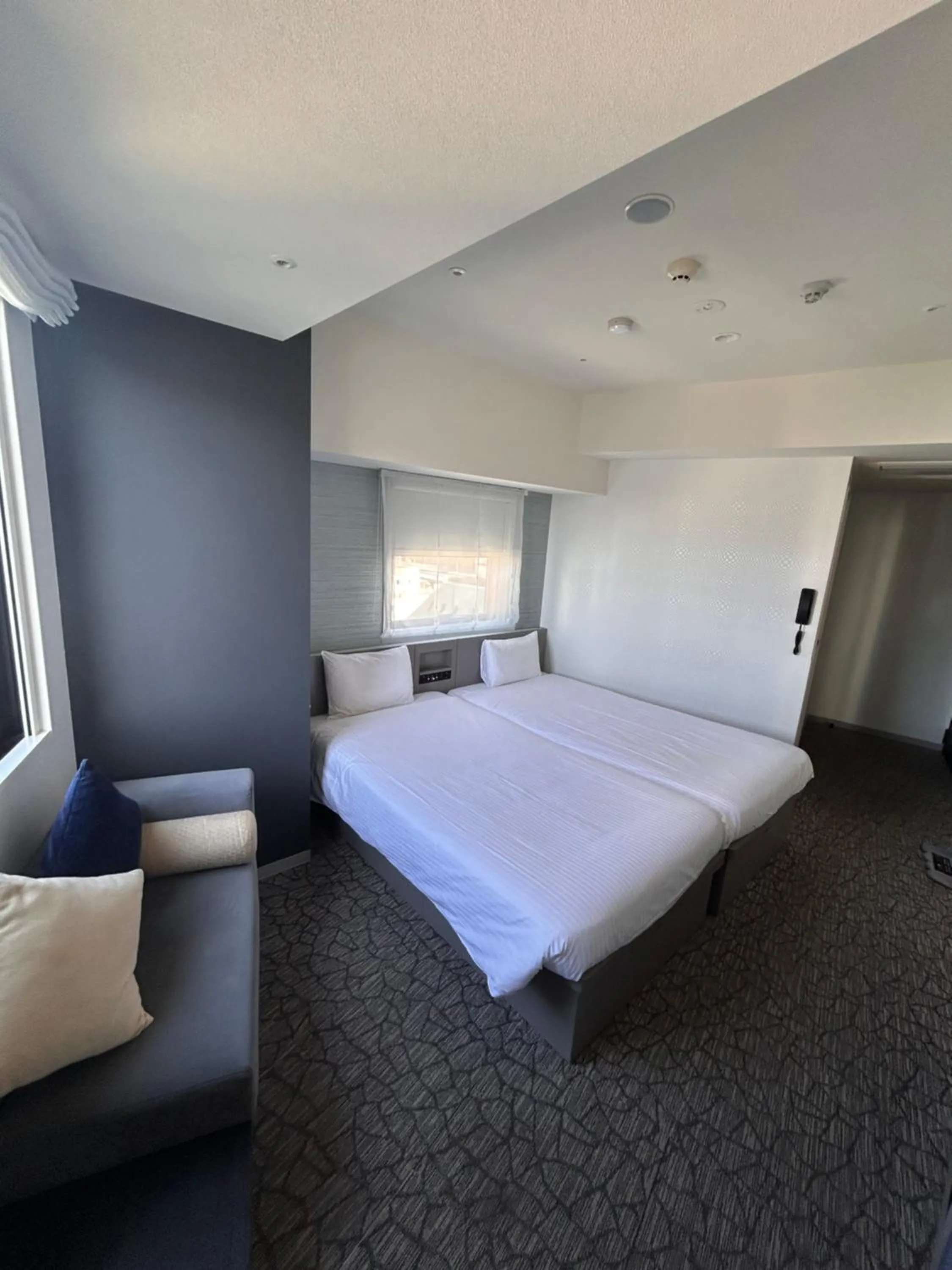 Photo of the whole room, Bed in Henn na Hotel Tokyo Hamamatsucho