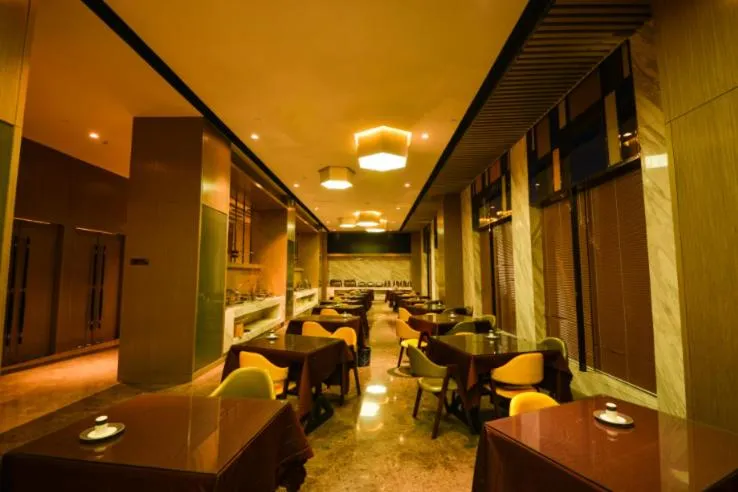 Breakfast, Restaurant/Places to Eat in Holiday Inn Express Lhasa Potala Palace