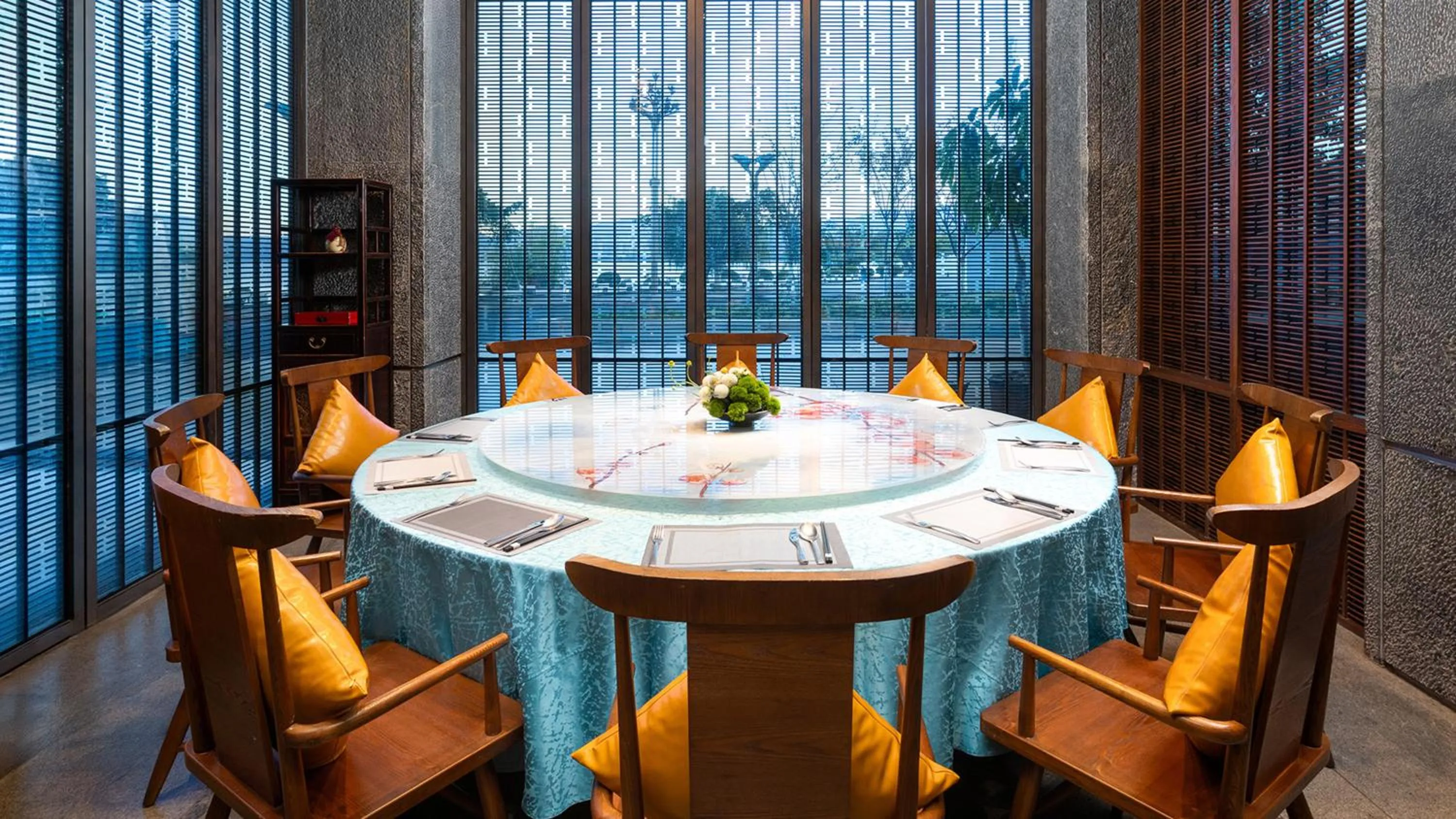 Restaurant/places to eat in Hotel Indigo Dali Erhai by IHG