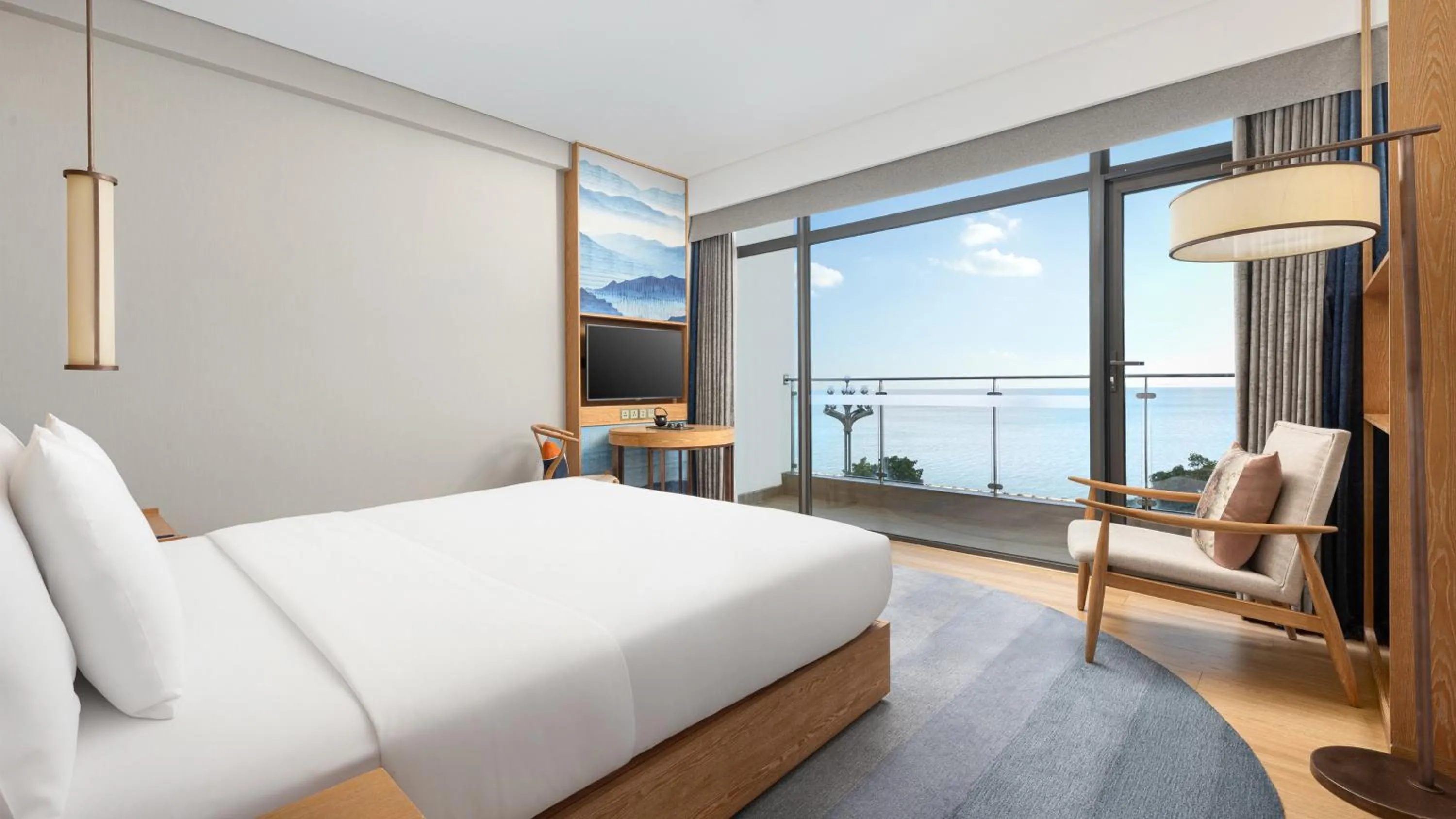 Photo of the whole room, Bed in Hotel Indigo Dali Erhai by IHG