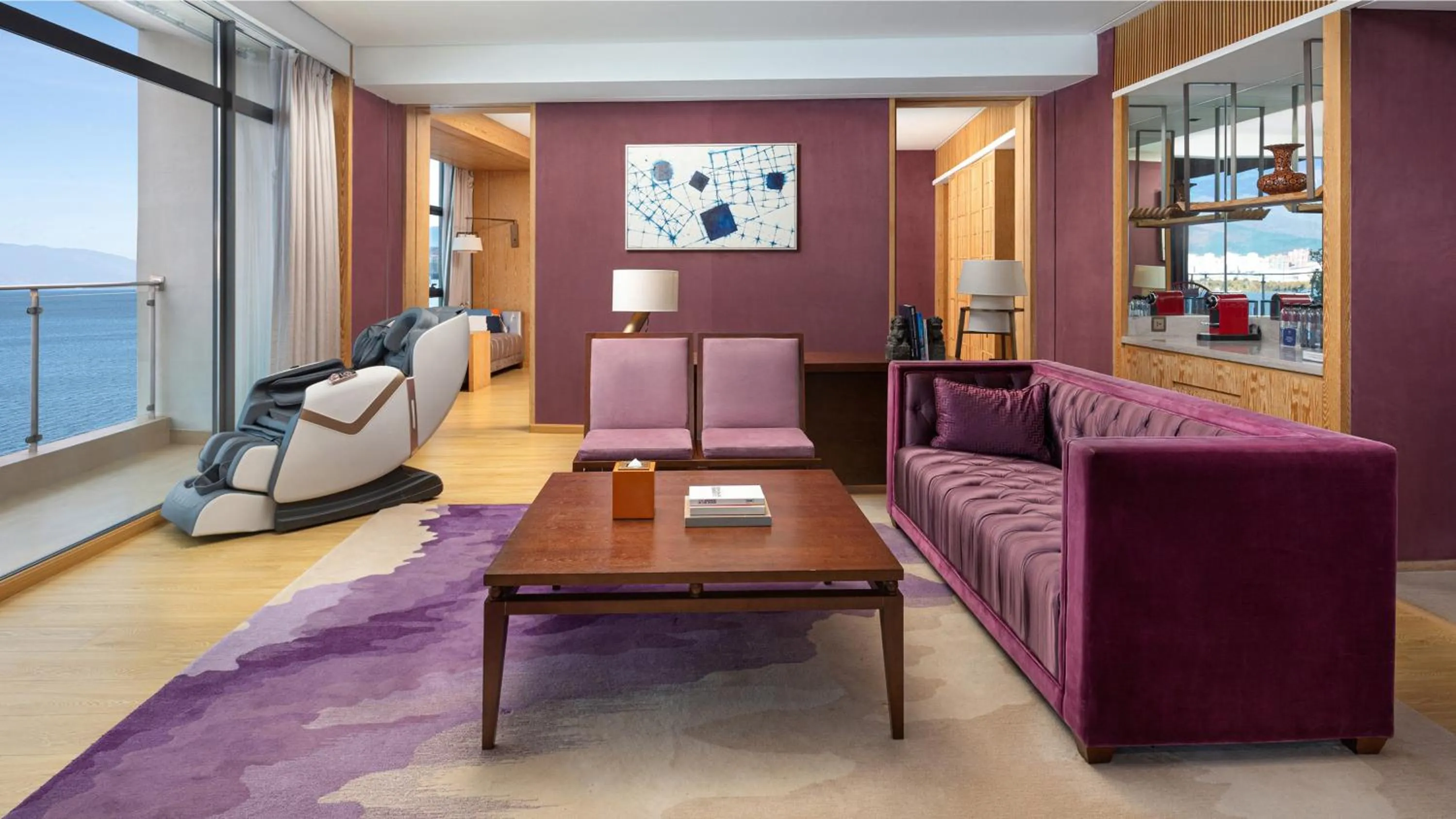 Photo of the whole room in Hotel Indigo Dali Erhai by IHG