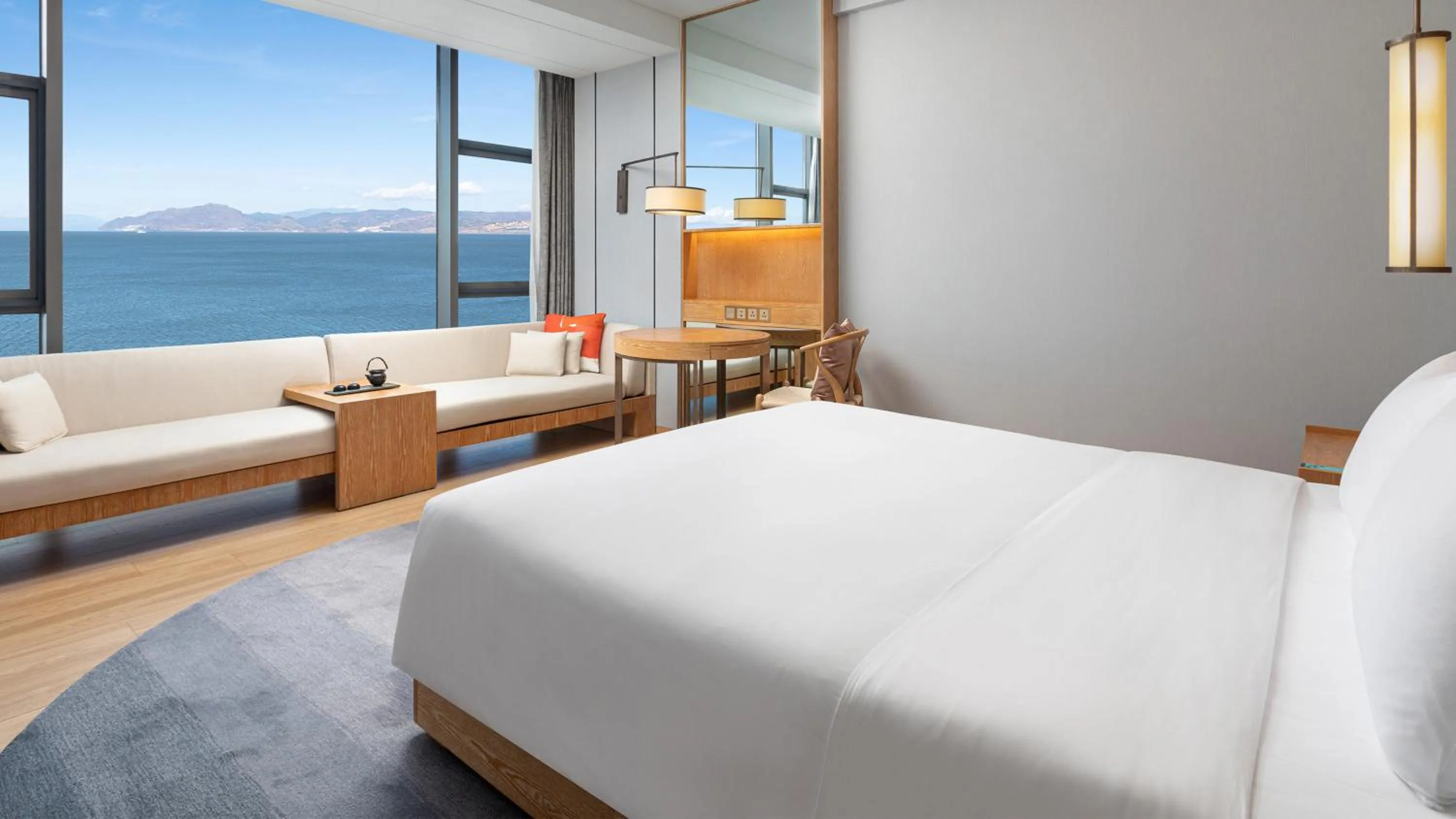 Photo of the whole room, Bed in Hotel Indigo Dali Erhai by IHG