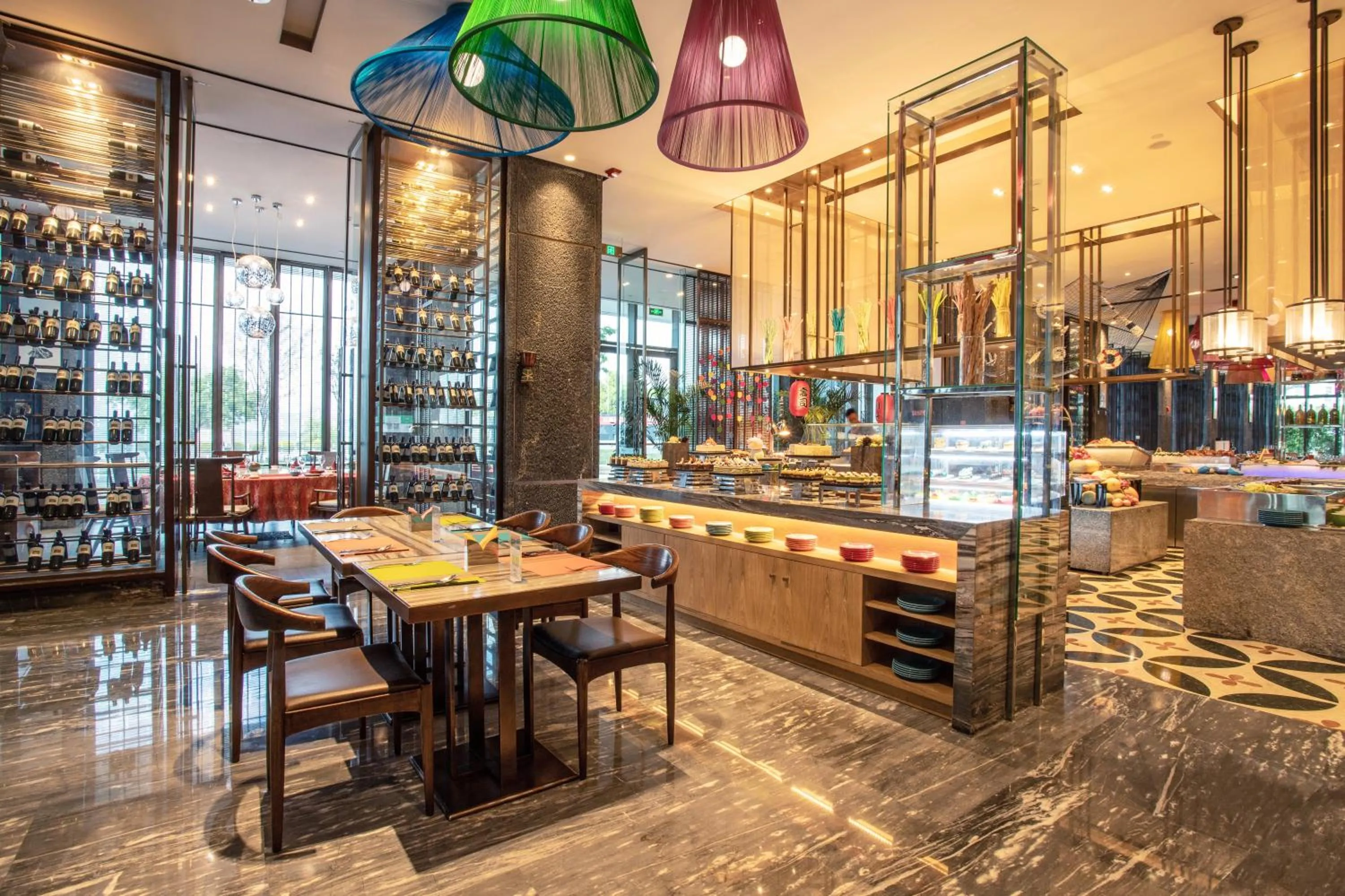 Restaurant/places to eat in Hotel Indigo Dali Erhai by IHG