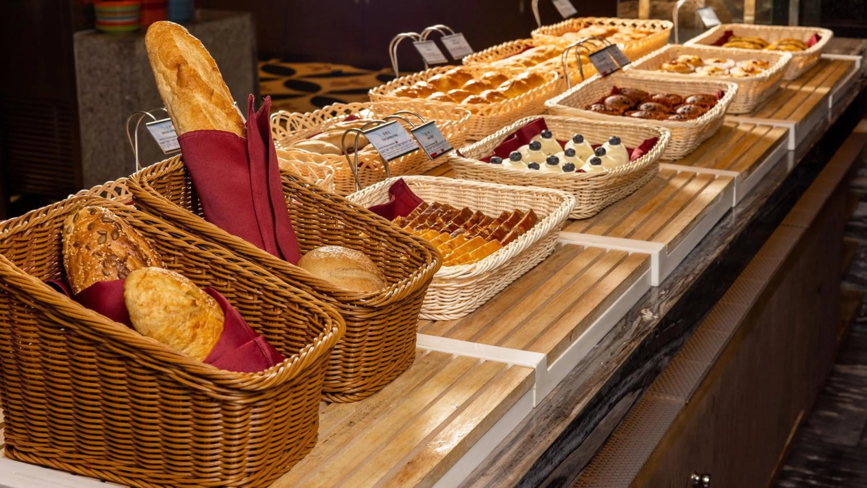 Breakfast in Hotel Indigo Dali Erhai by IHG