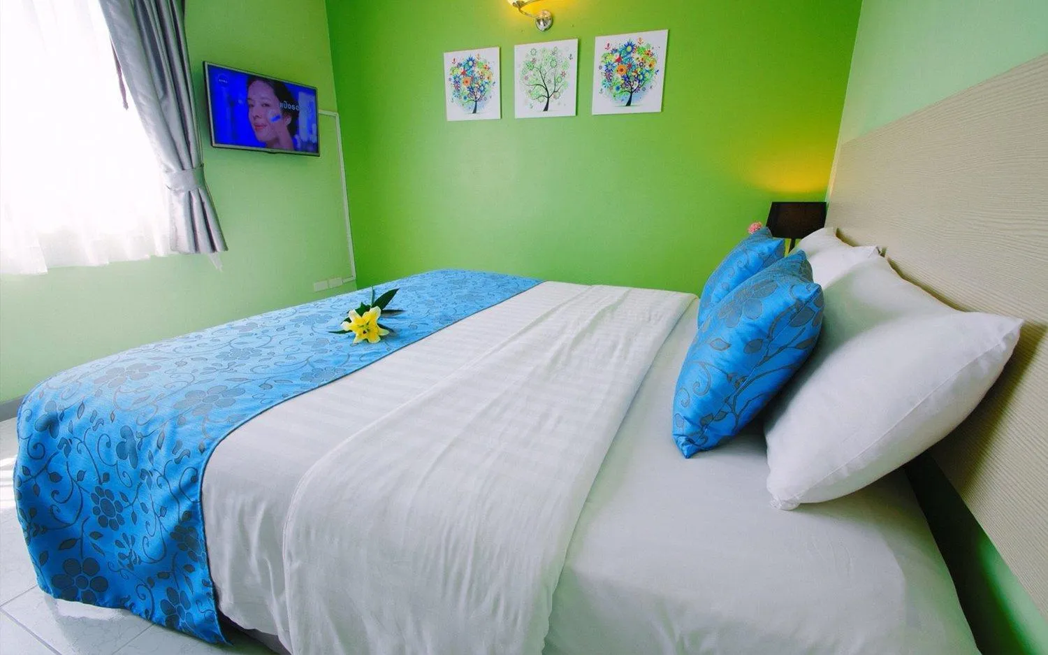 Photo of the whole room, Bed in Thipurai City Hotel