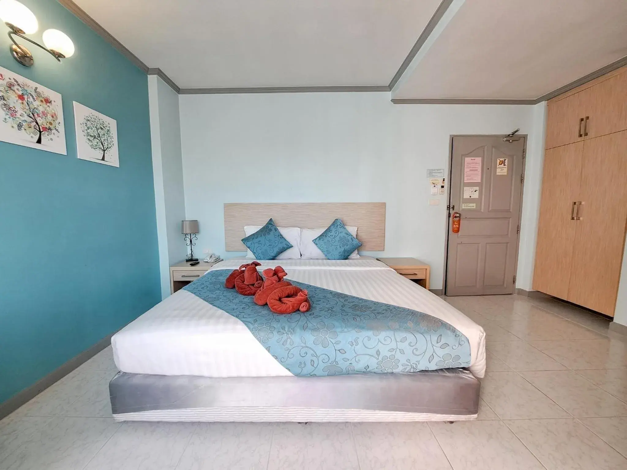 Standard Double or Twin Room in Thipurai City Hotel Standard Double or Twin Room in Thipurai City Hotel