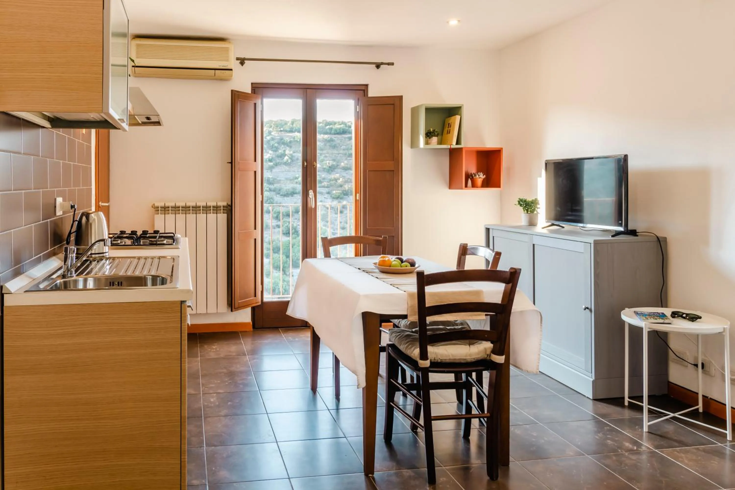 Dining area in Le Luci su Ibla - Ospitalità con vista