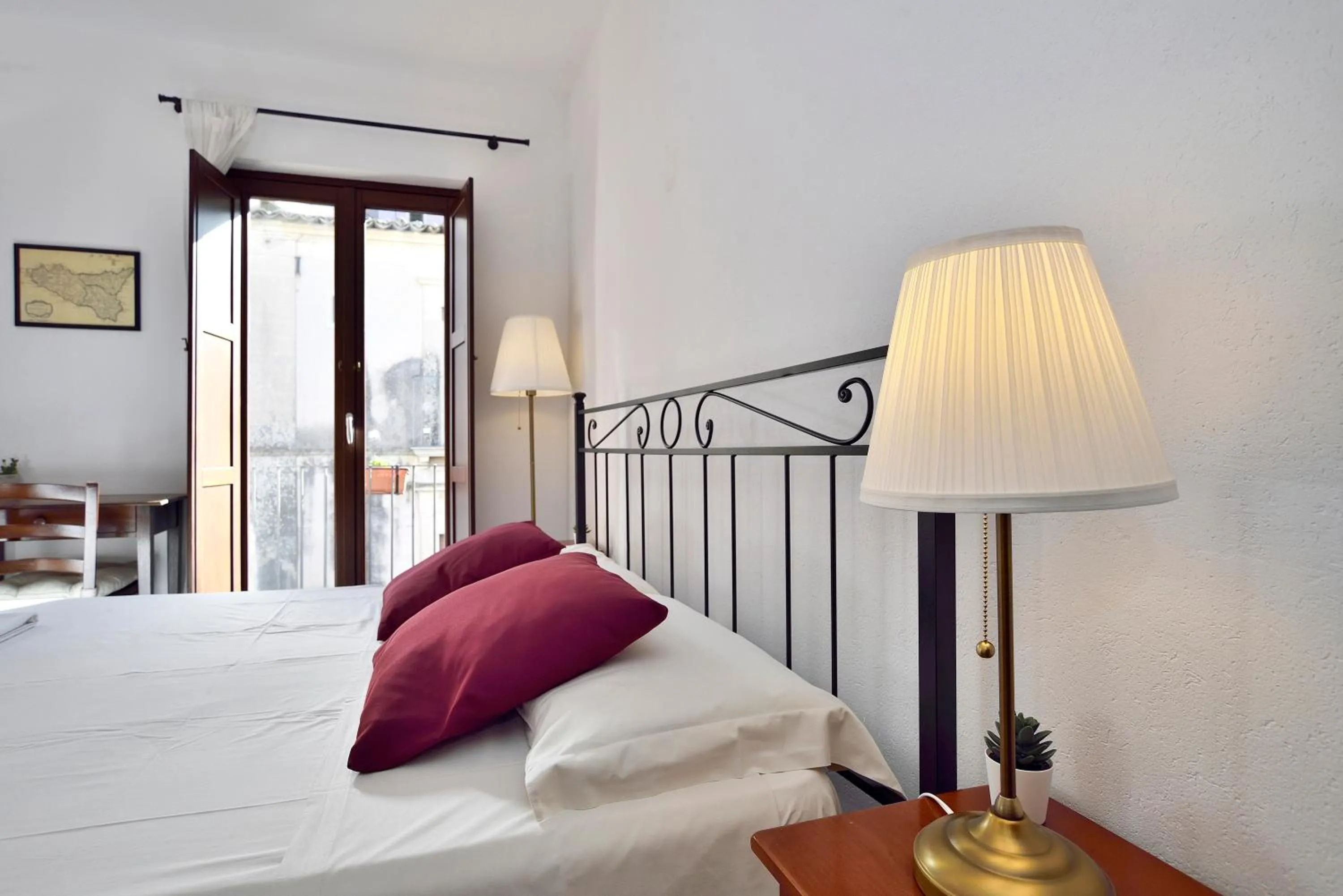 Bed in Le Luci su Ibla - Ospitalità con vista