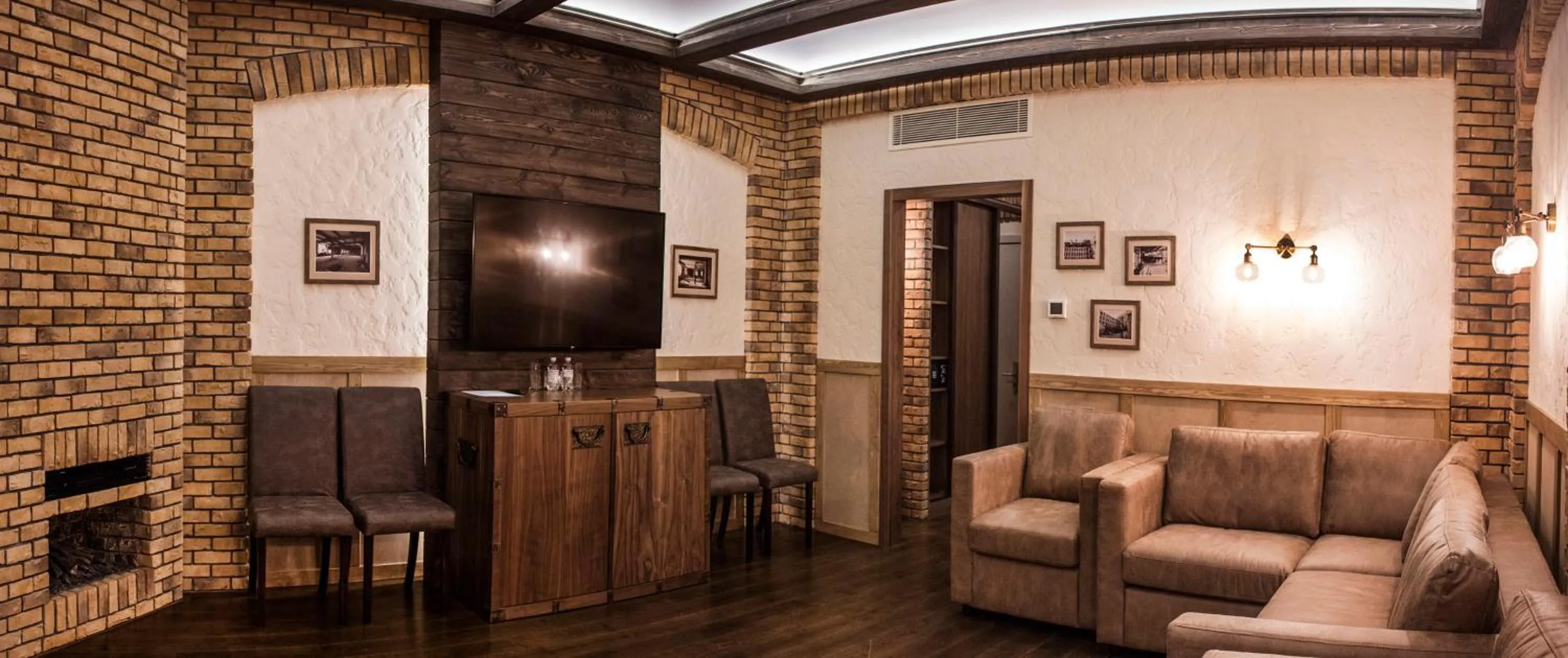 Photo of the whole room in Tsunami Spa Hotel