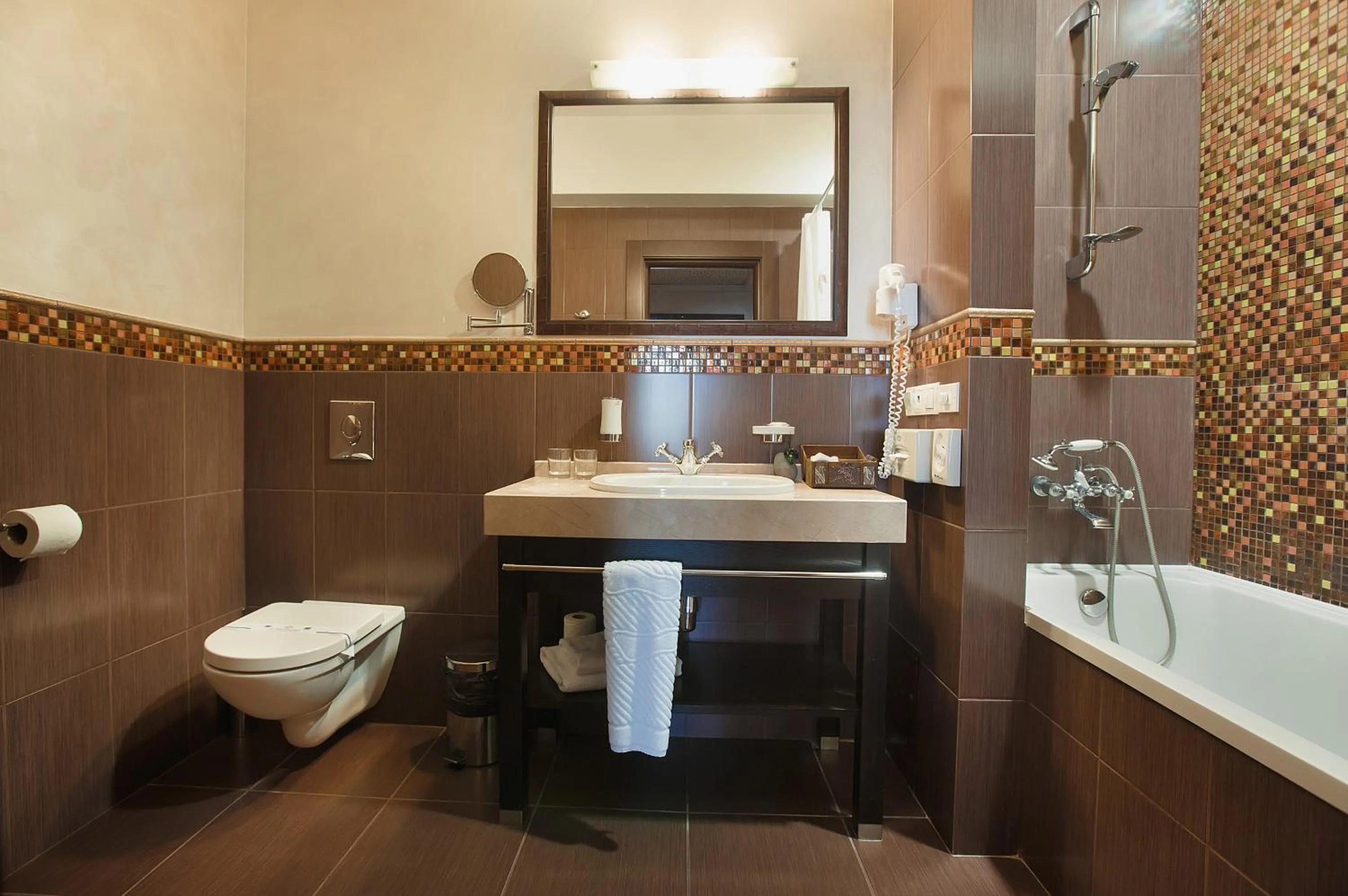 Bathroom in Tsunami Spa Hotel