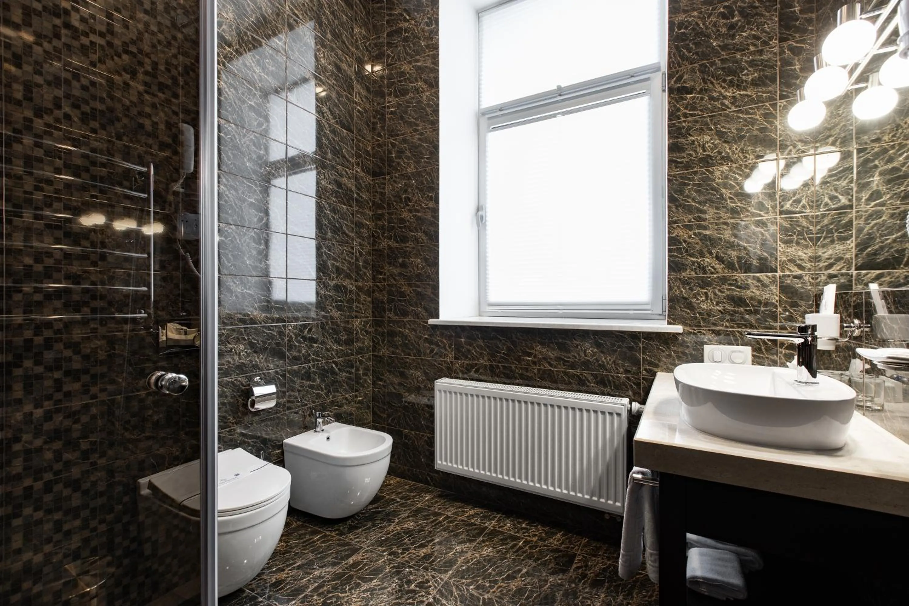 Shower in Tsunami Spa Hotel