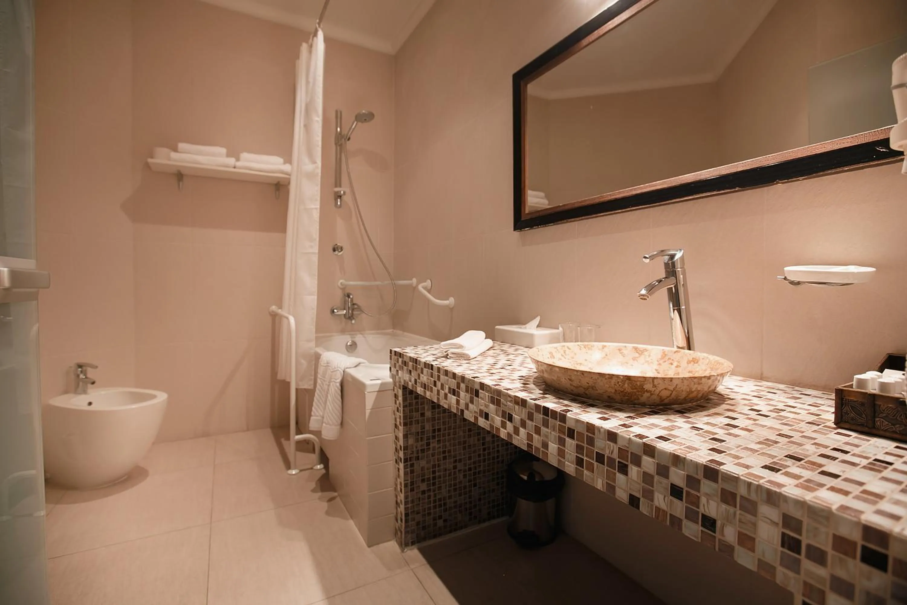 Bathroom in Tsunami Spa Hotel