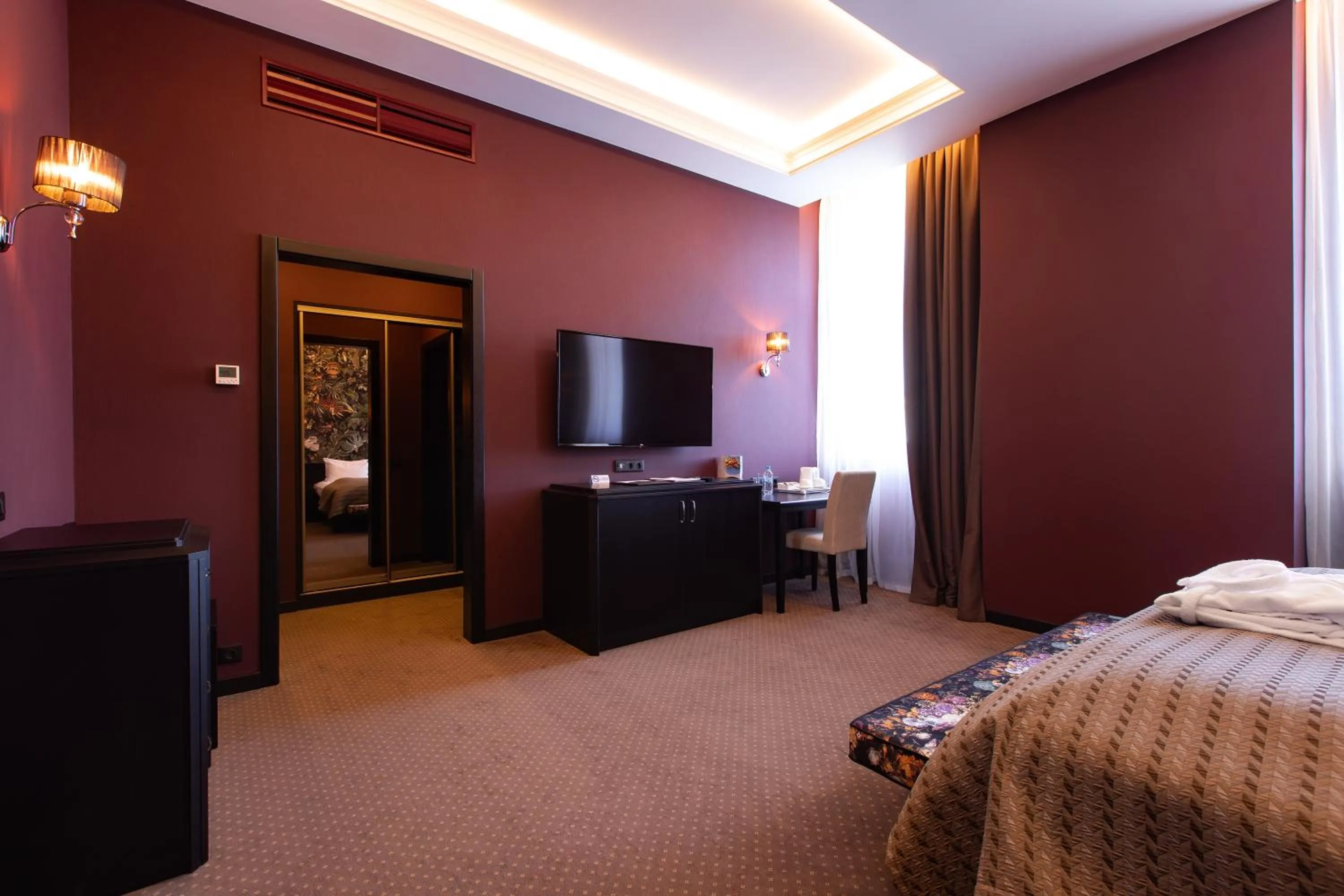 TV and multimedia, Bed in Tsunami Spa Hotel