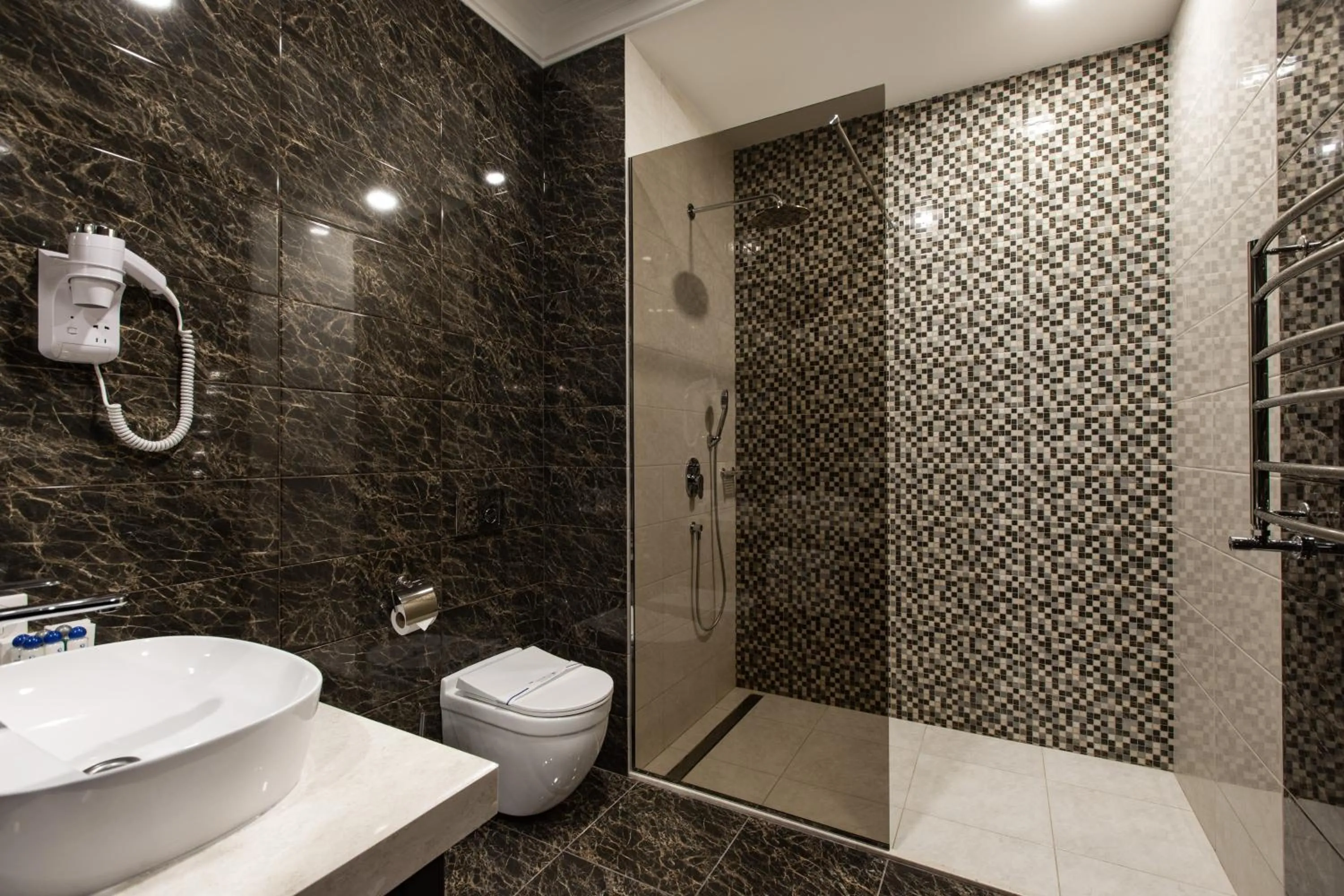 Bathroom in Tsunami Spa Hotel