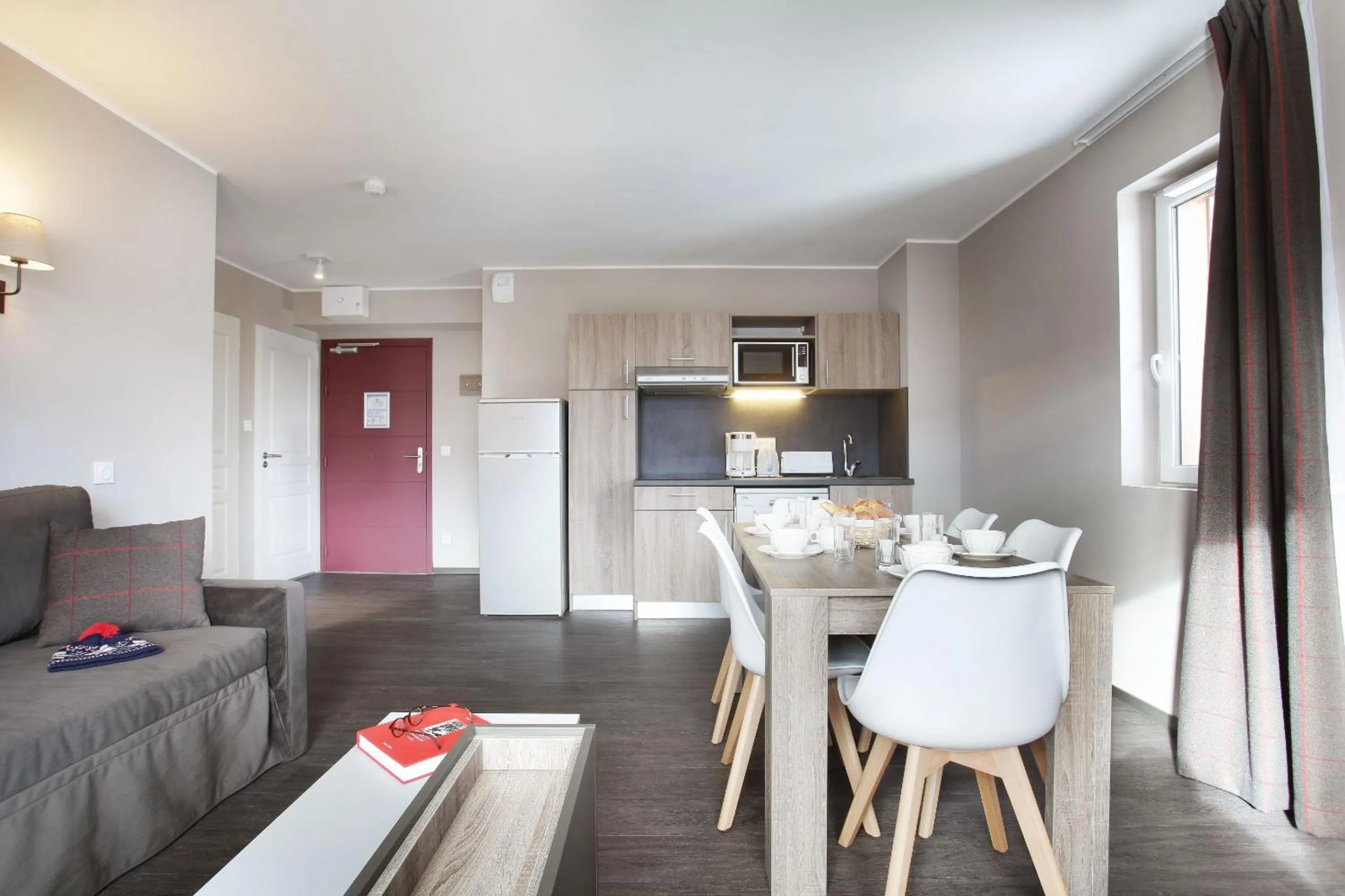 Kitchen or kitchenette in Résidence Odalys Le Village de Praroustan