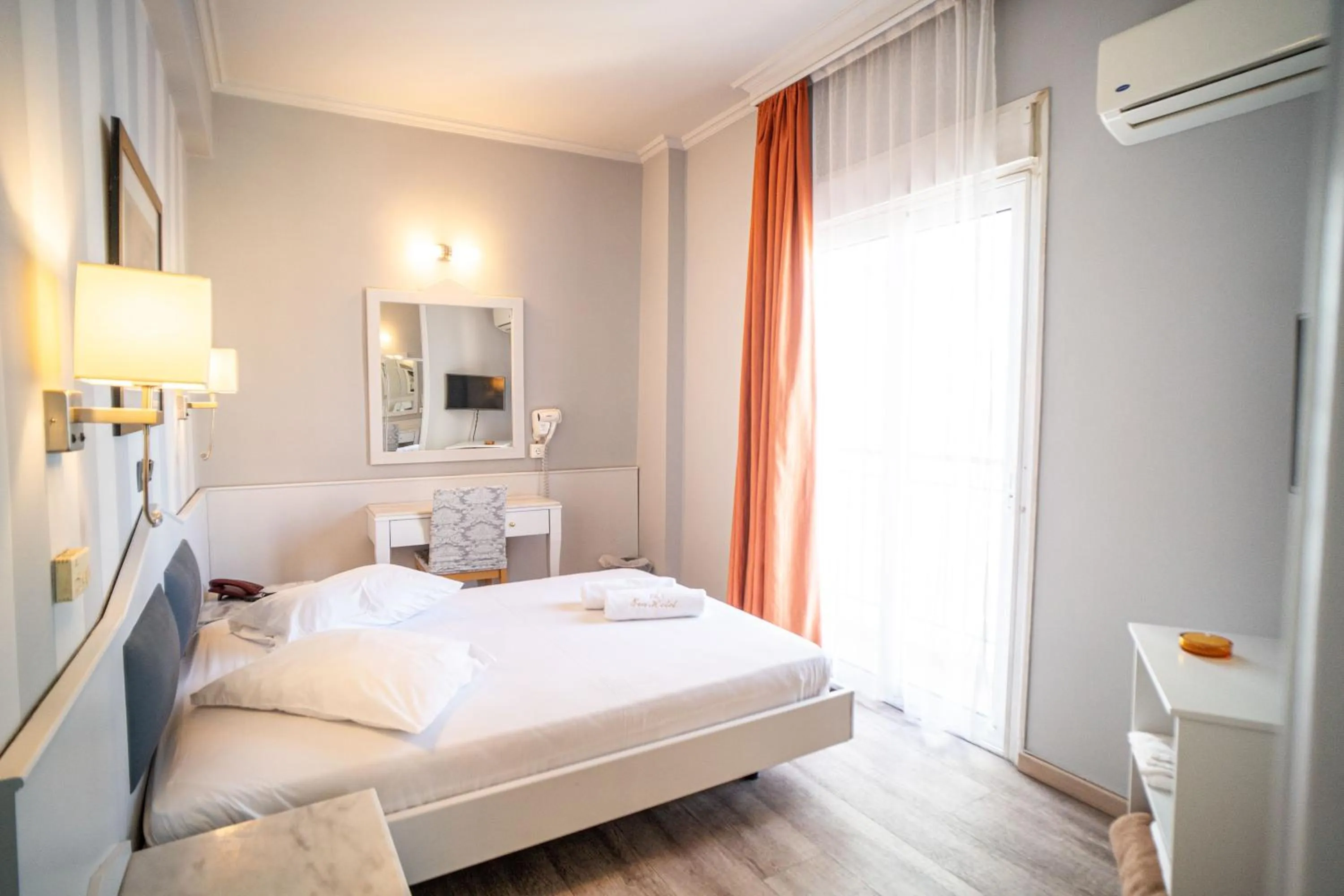 Bed in Eva Hotel Piraeus