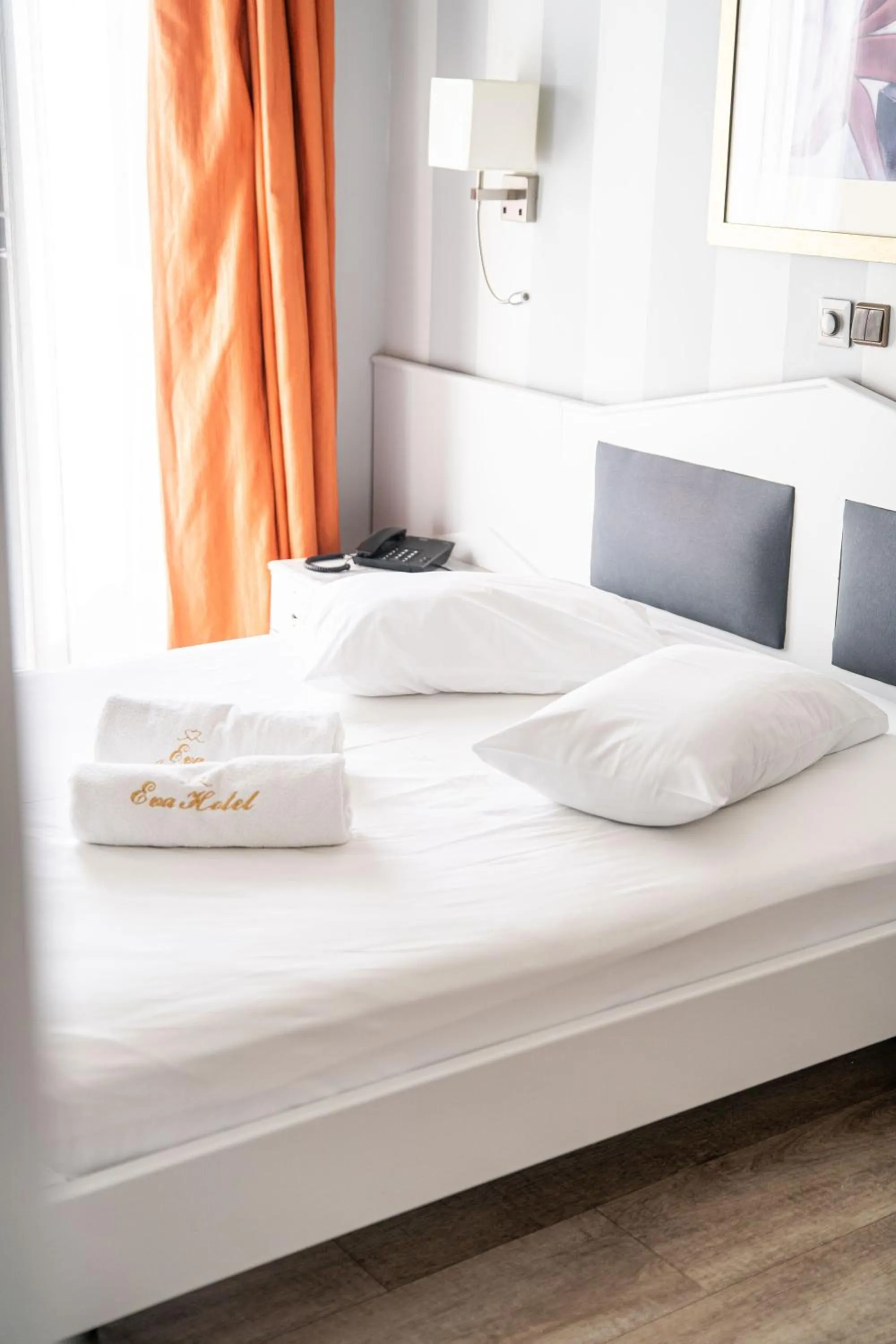 Bed in Eva Hotel Piraeus