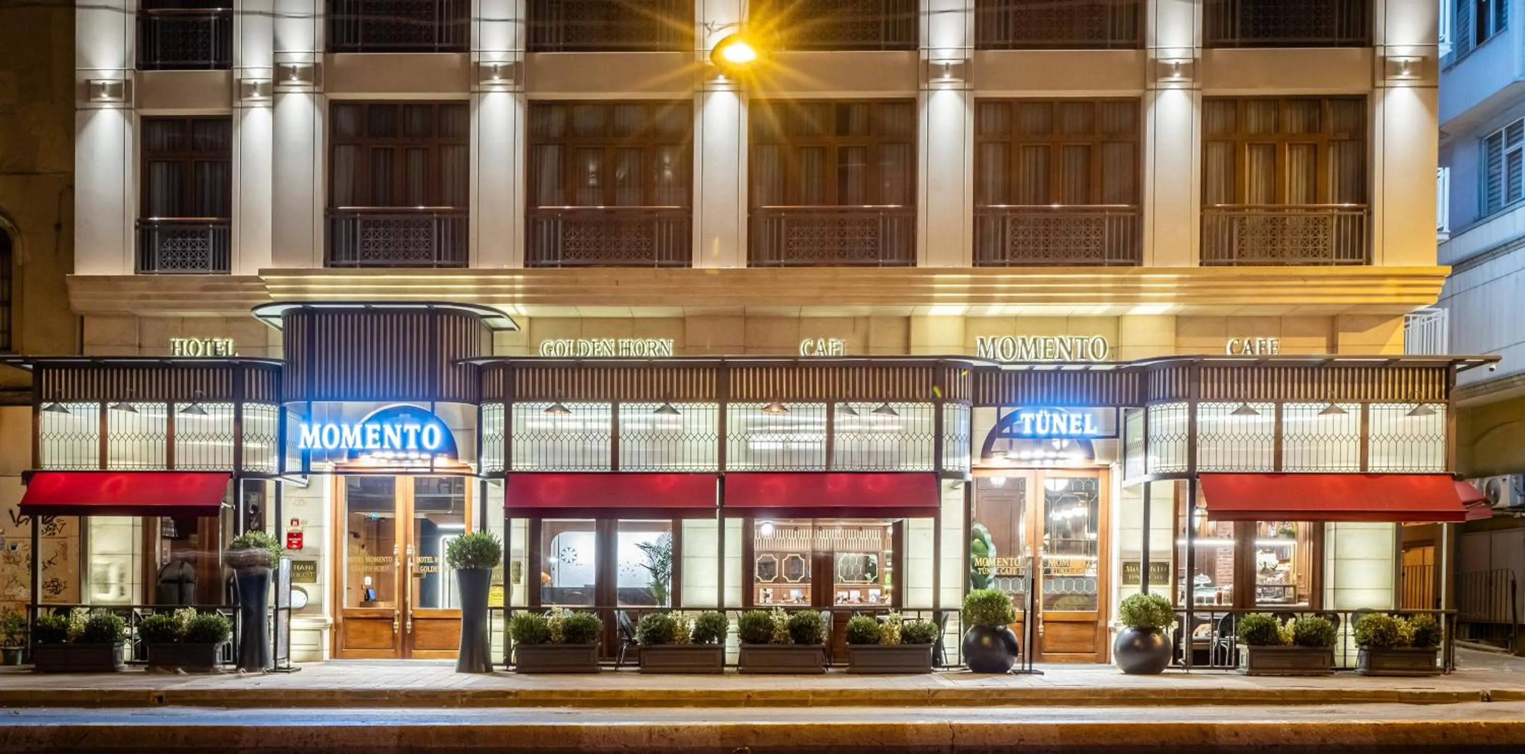 Property building in Hotel Momento Golden Horn