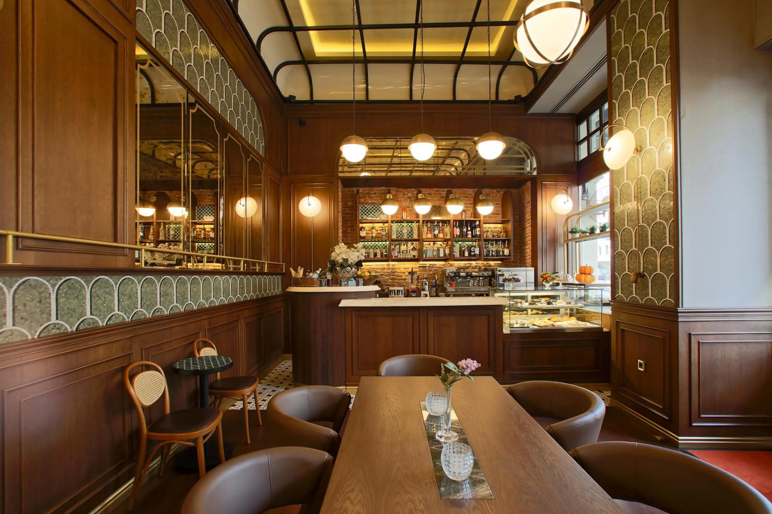 Restaurant/places to eat in Hotel Momento Golden Horn