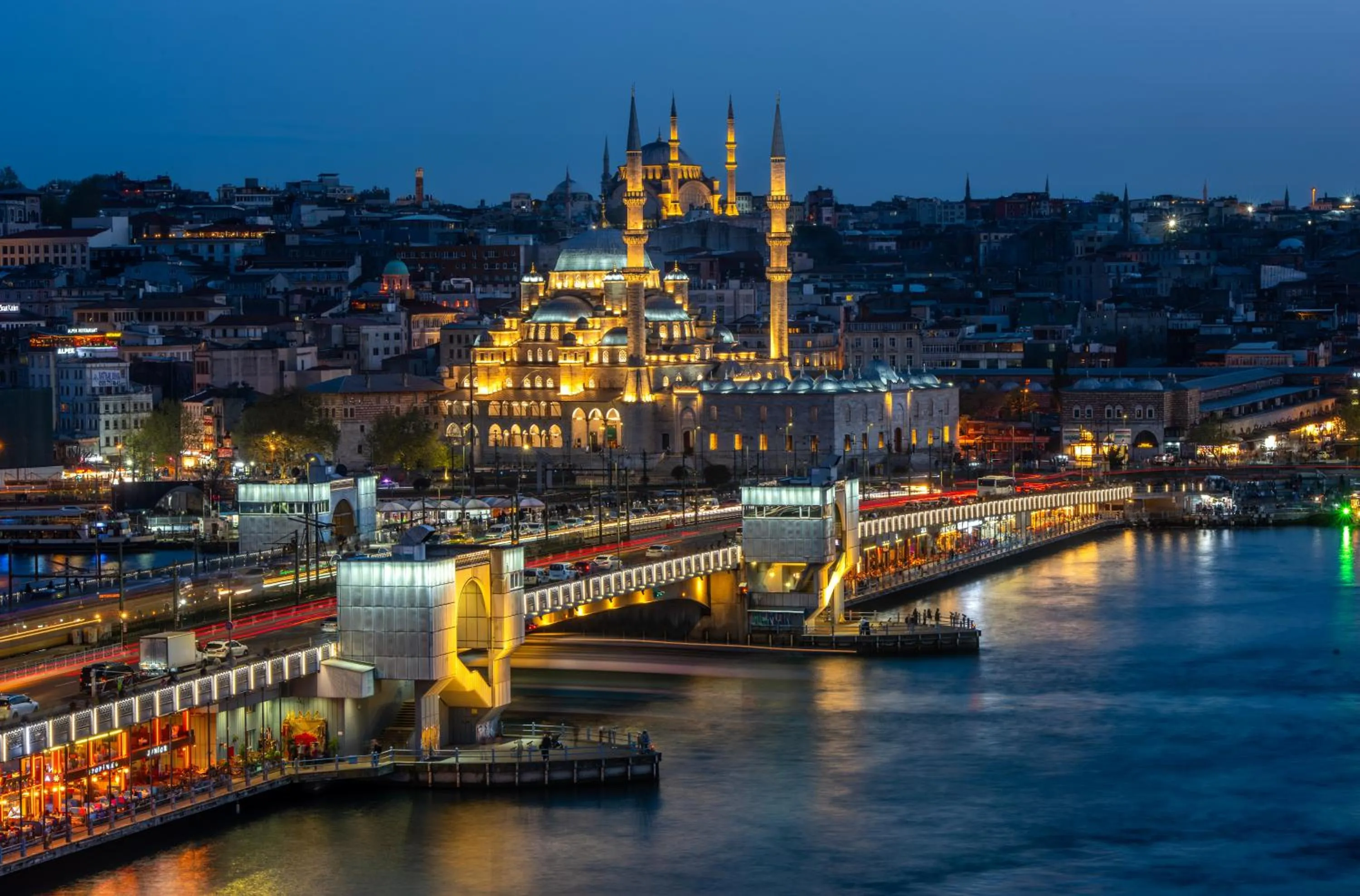 Restaurant/places to eat in Hotel Momento Golden Horn