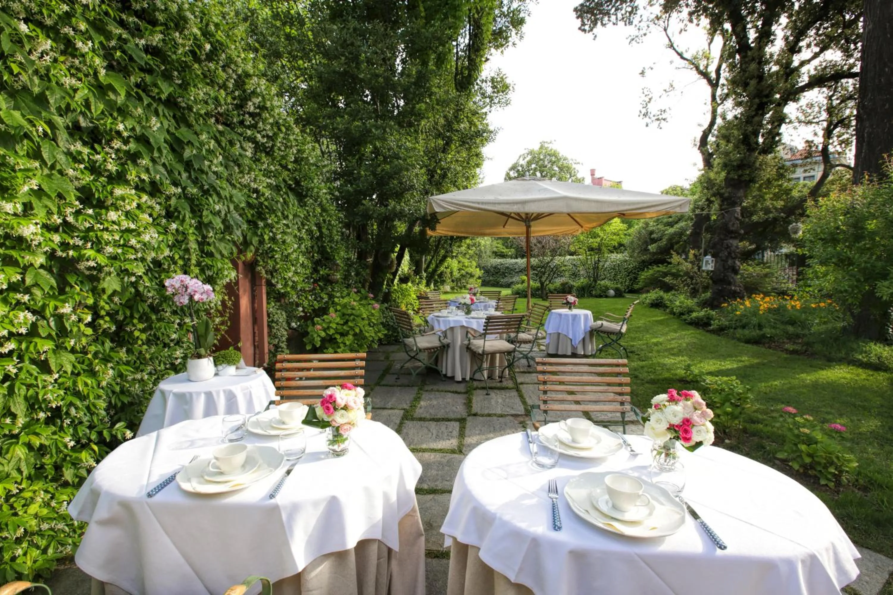 Restaurant/places to eat in B&B Villa Ines