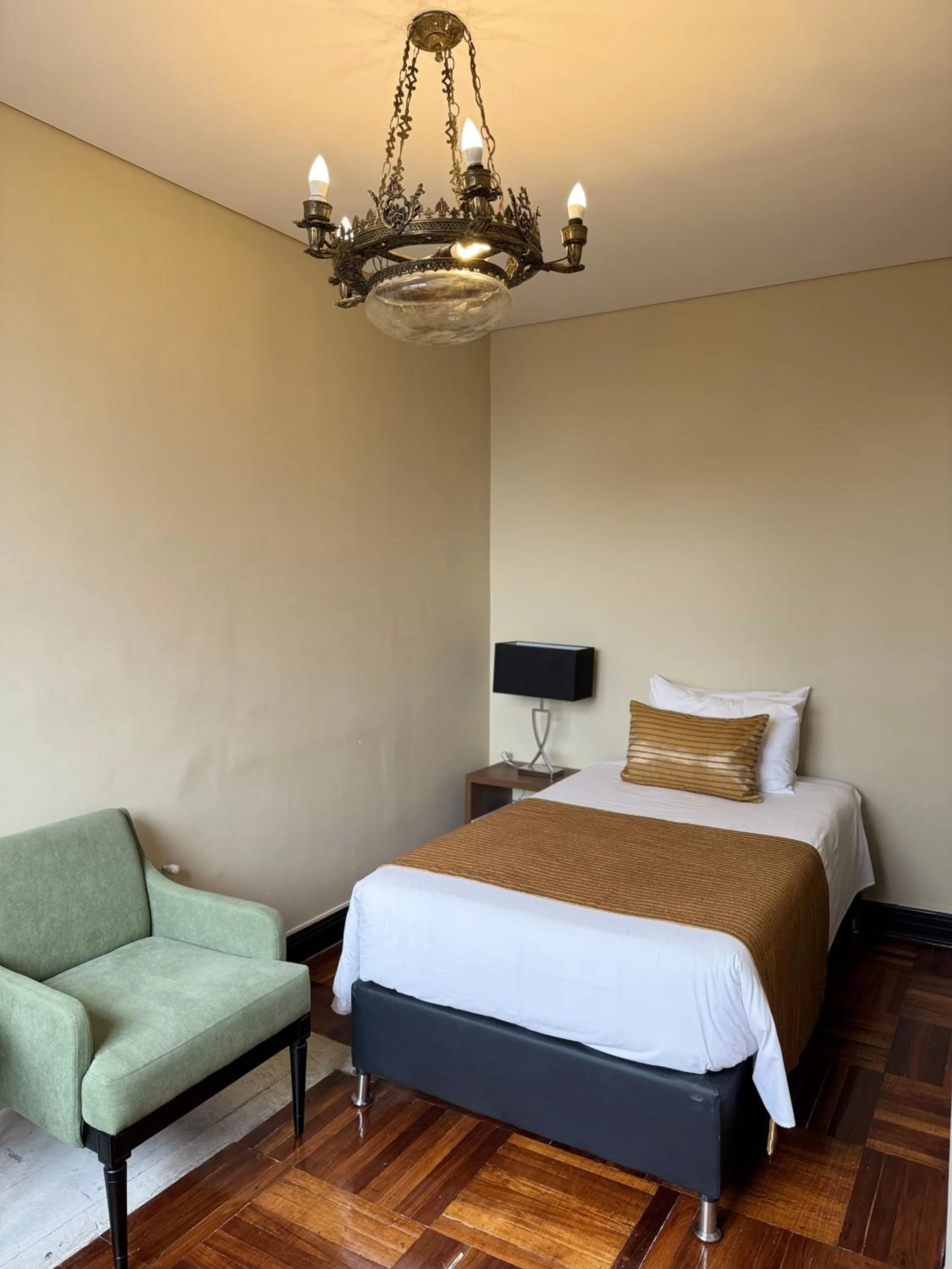 Photo of the whole room, Bed in Hotel Nutibara